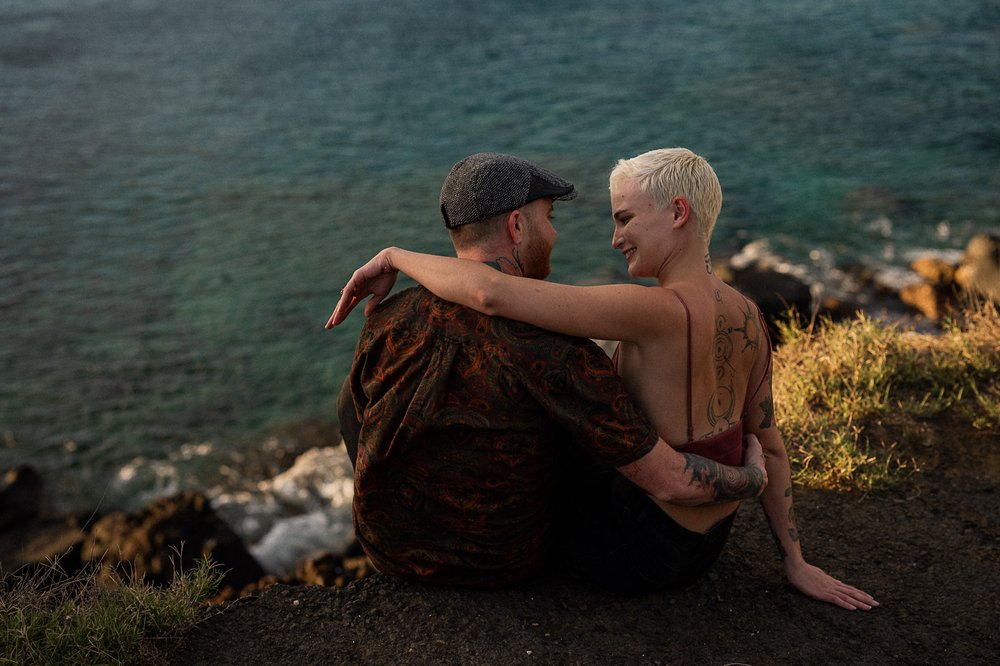 Romantic Hawaii Anniversary Couples Sunset photoshoot Kona Photographer Big Island and Portland Oregon