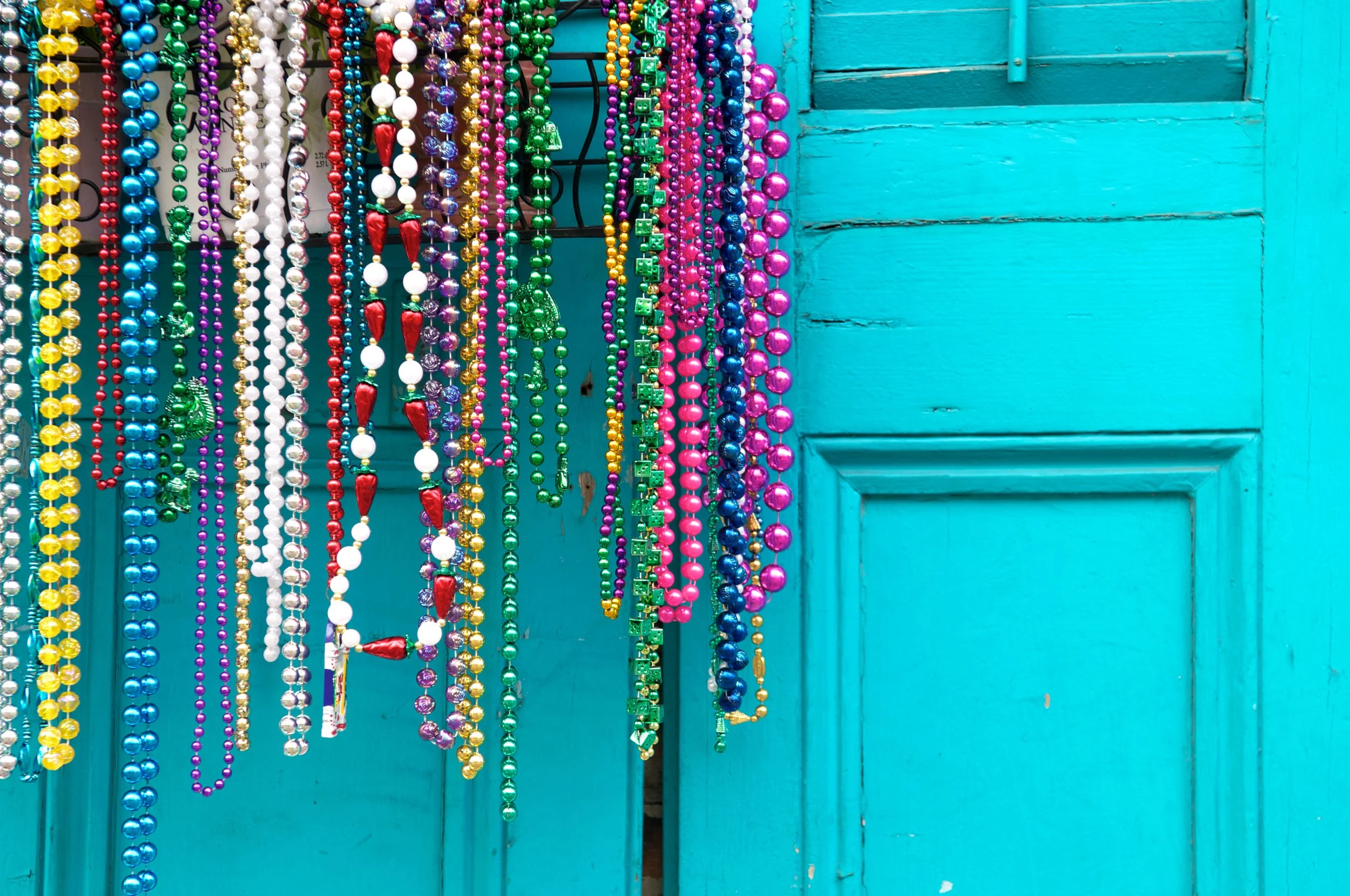 iStock-154962347_beads.jpg