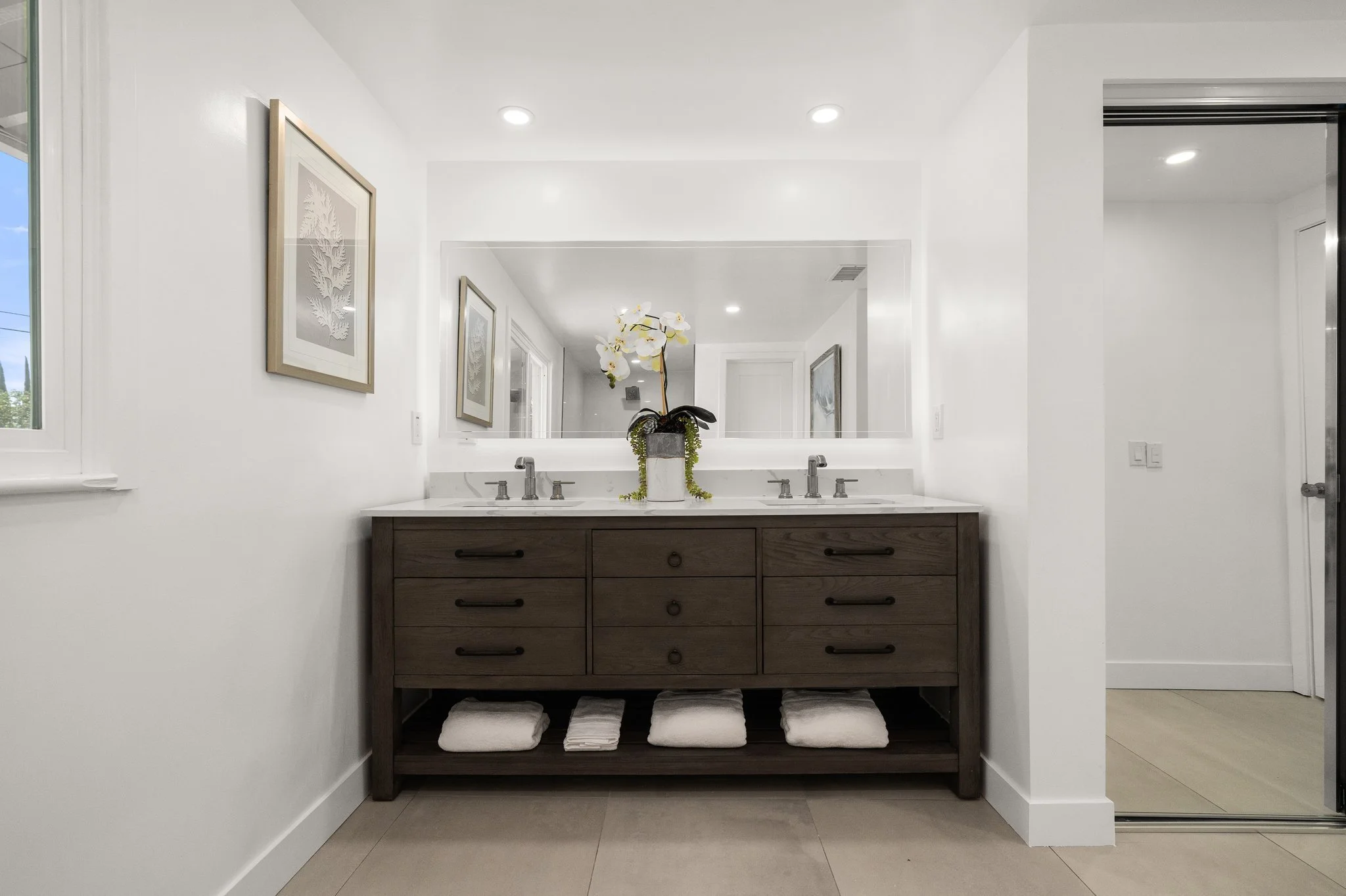Master Bathroom 1.jpg