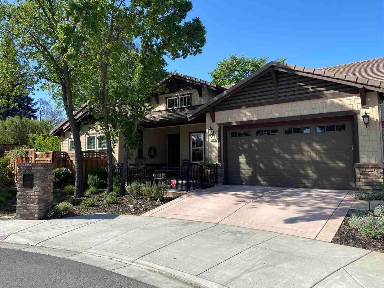 887 Amberwood Court, Walnut Creek