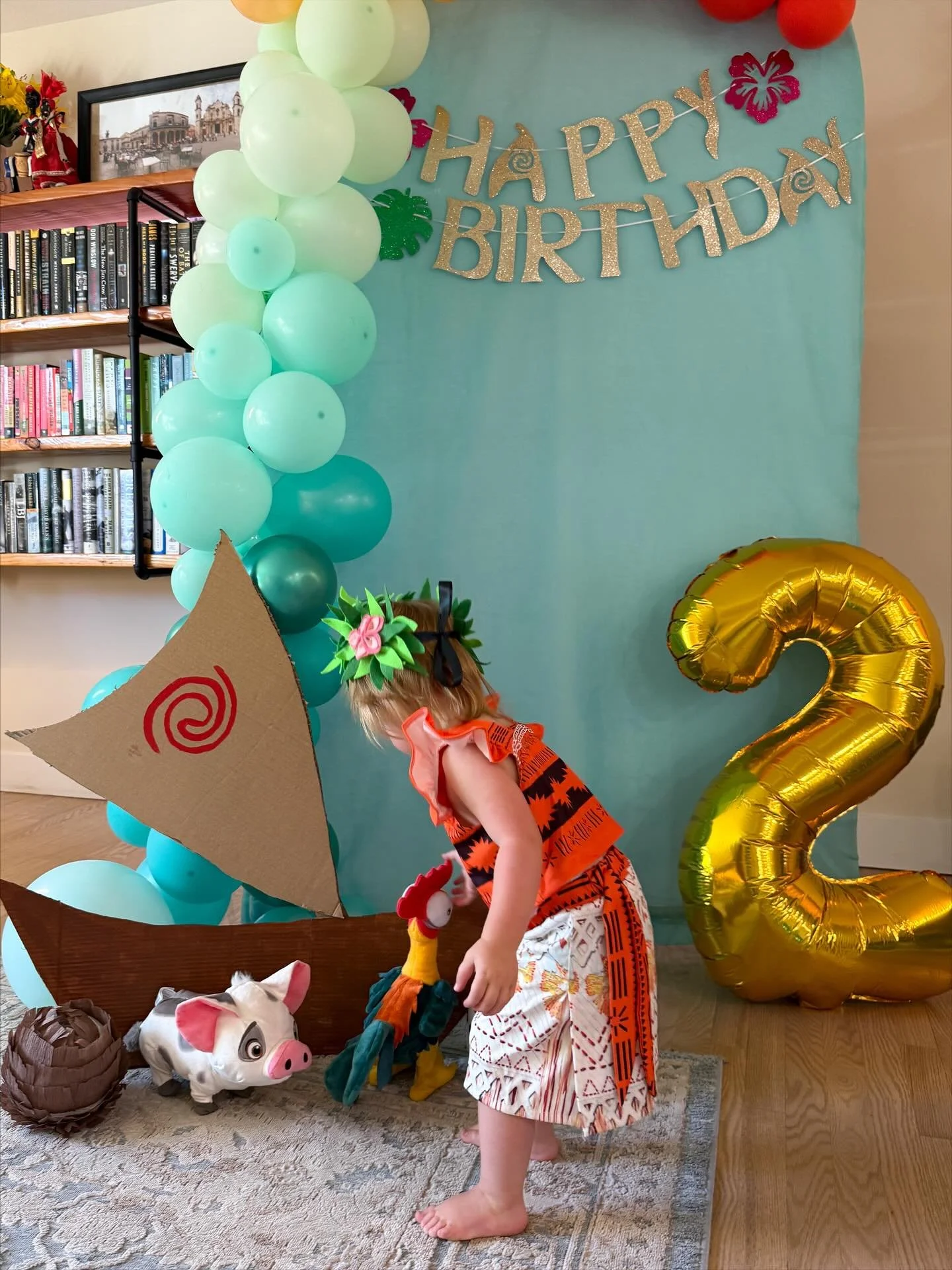 Welcome to Mo-TWO-nui! 🌺🏝️

This weekend we threw the most lovely luau for Talia&rsquo;s 2nd birthday! I had so much fun putting together this island vision and bring her favorite movie to life!

I spent countless hours on DIY projects &amp; handma