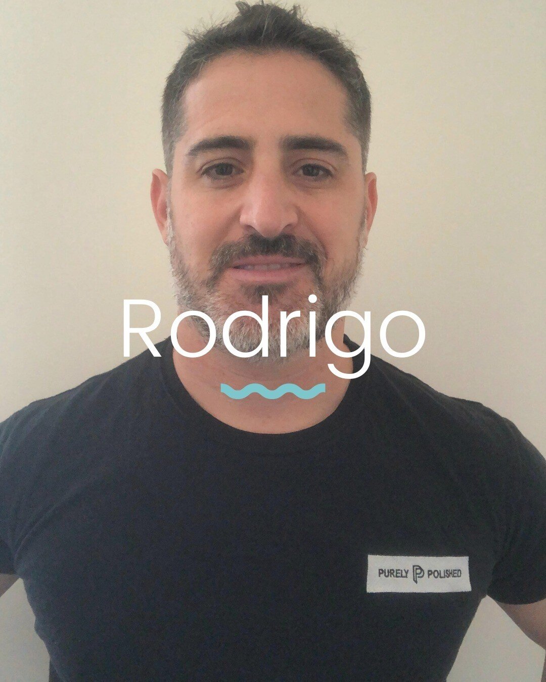 When he's not playing around with his pup at home, you can find Rodrigo providing relaxing massage services for people at home. 
Our great Corporate Bookings feature Rodrigo as a core massage therapist on-site for activations to deliver a great shoul