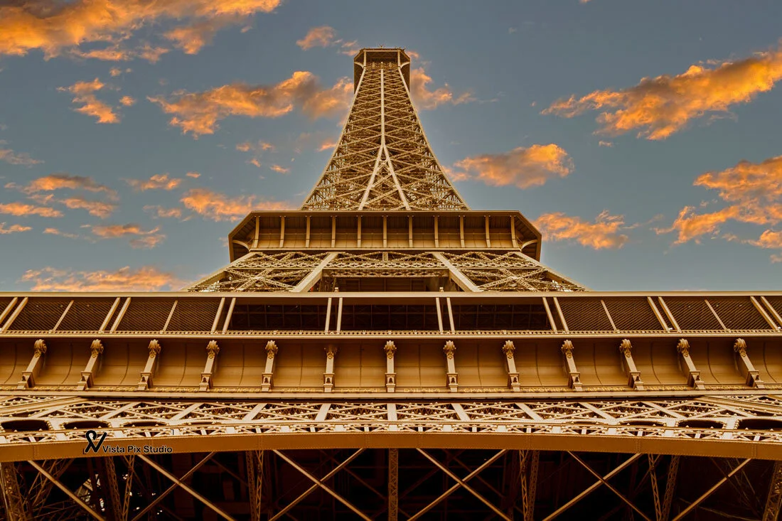 Eiffel Tower 03 - BUY PRINT