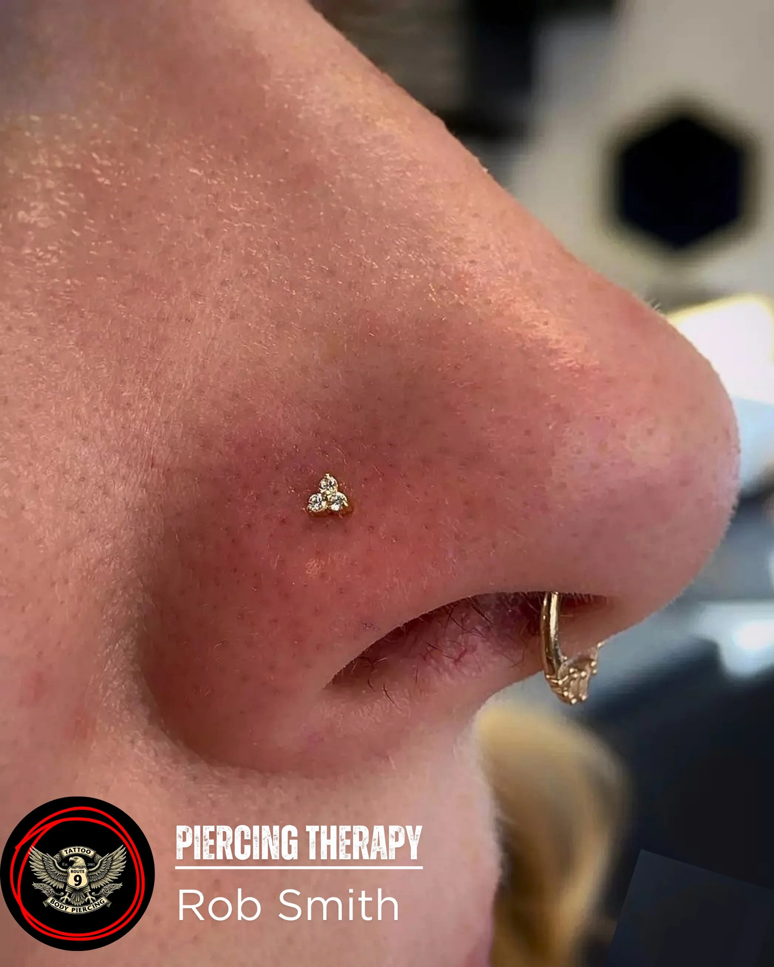 A jewelry upgrade makes all the difference and gold pieces bring that perfect touch of elegance and sophistication to your piercing.

At @rt9tattoo , we offer a variety of high-quality gold jewelry options, all carefully selected and backed by guaran