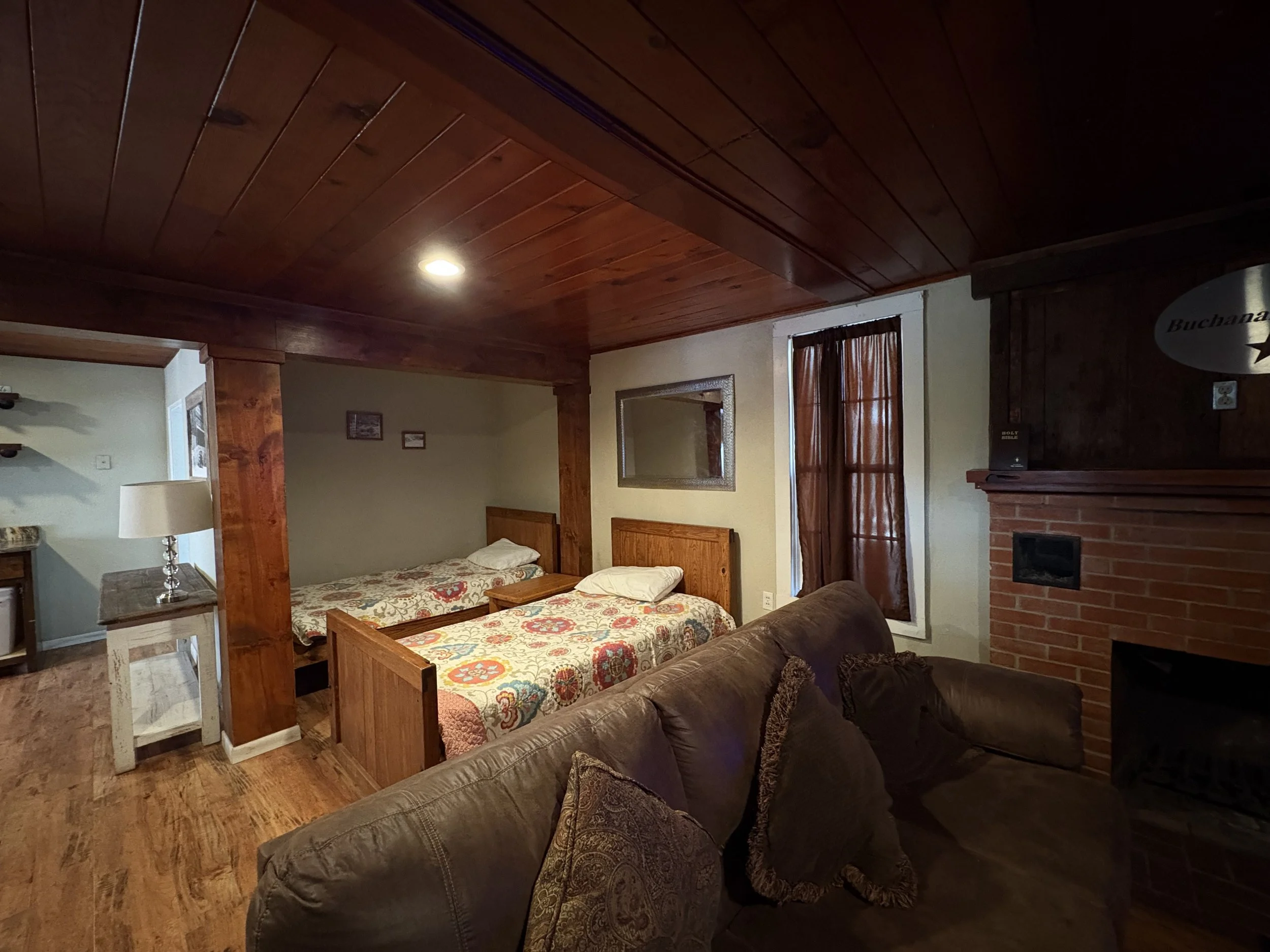 Living Area (1).jpeg