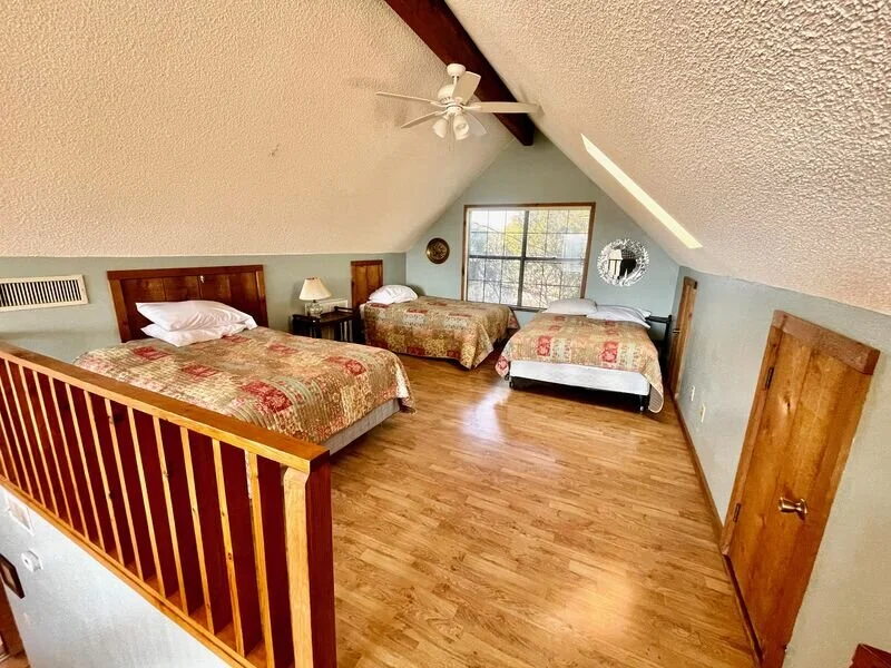 Mountain Laurel Loft.jpeg