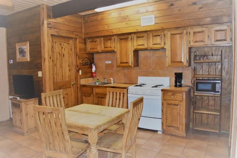 Cabin 18 Kitchen.jpeg