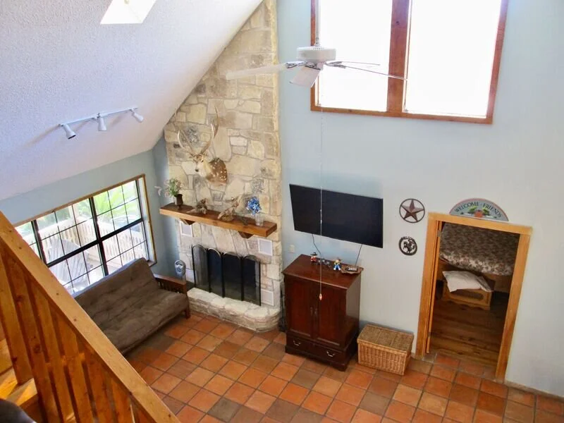 Mountain Laurel Living Area 3.jpeg