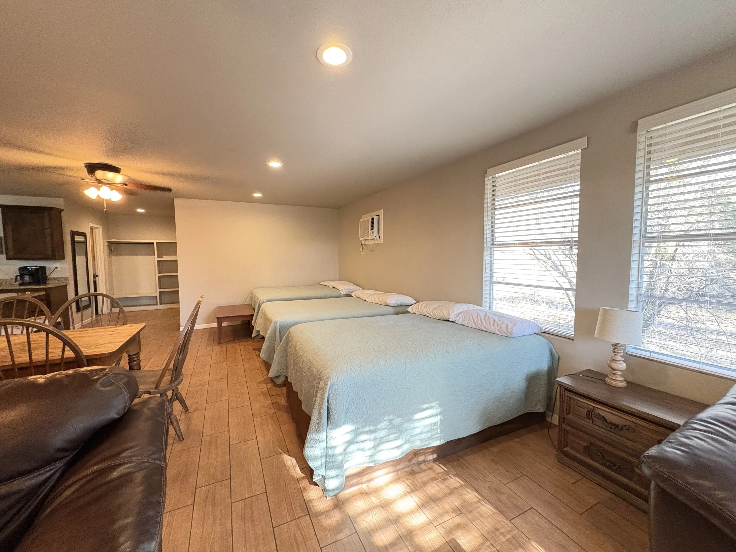 Living Area (3).jpeg