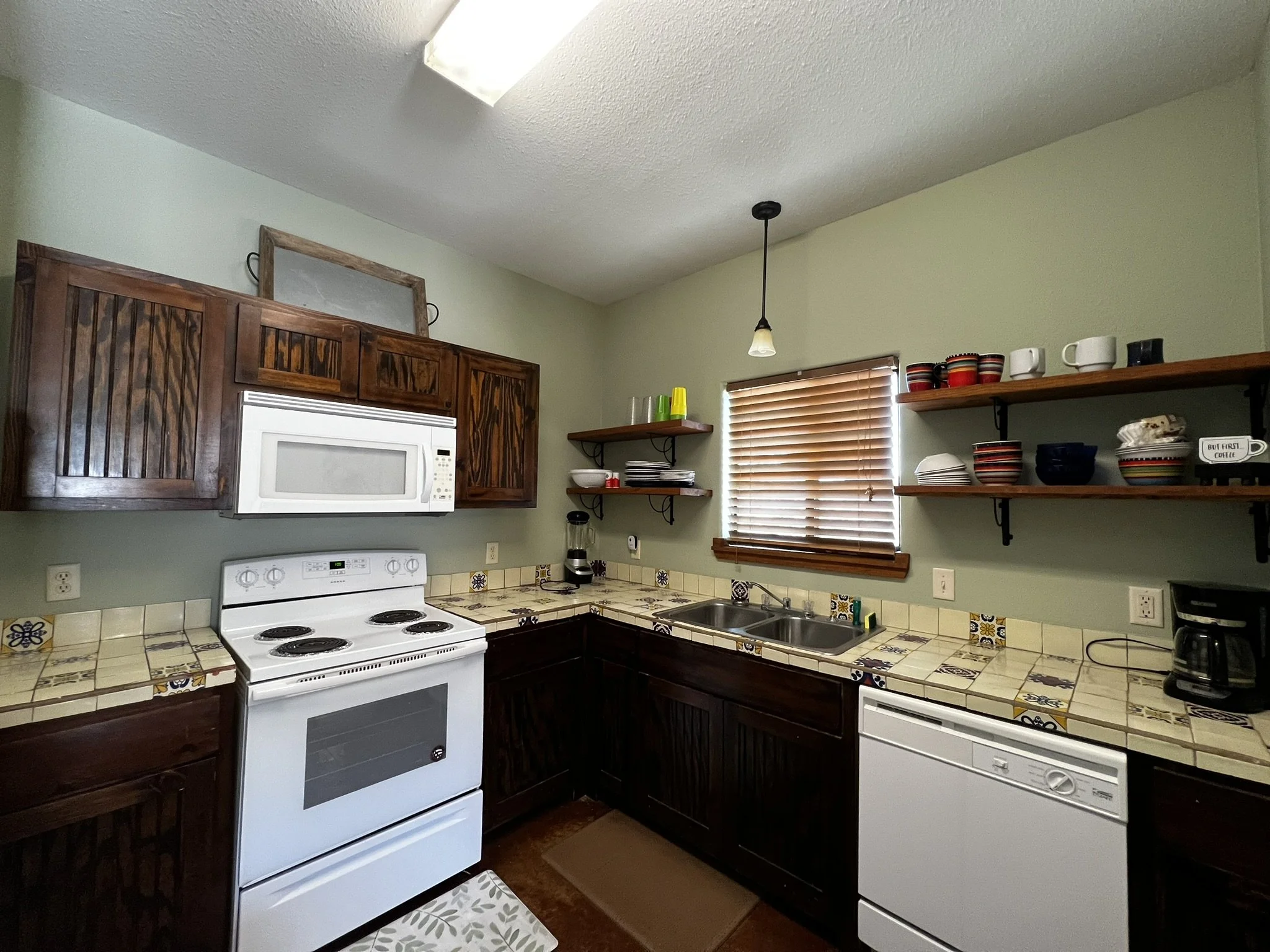 Condo 102 Kitchen.jpeg