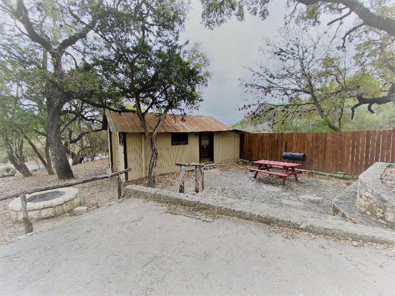 Cabin 7 Exterior 2 resized.jpg