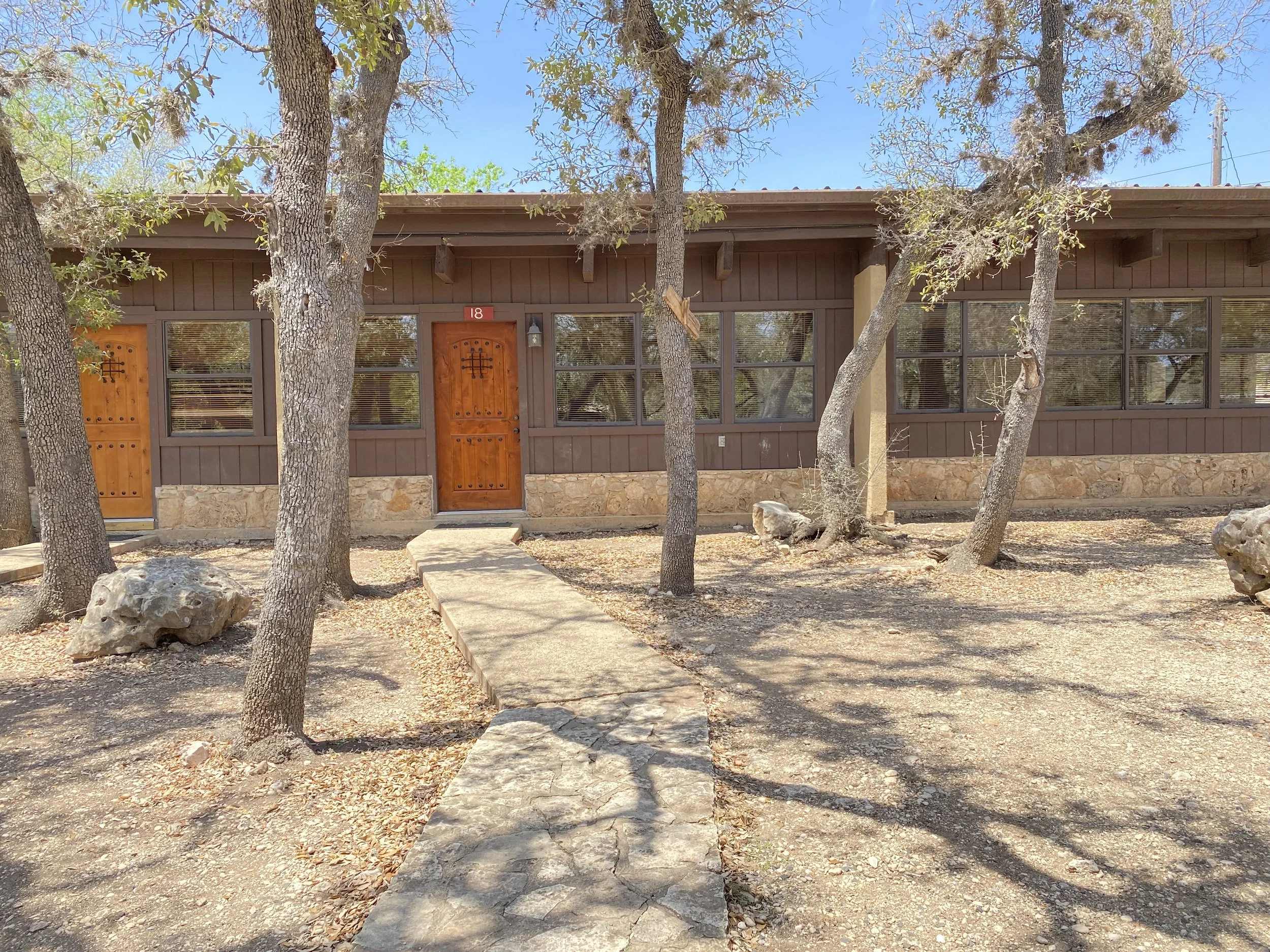 Cabin 18 Exterior.jpg