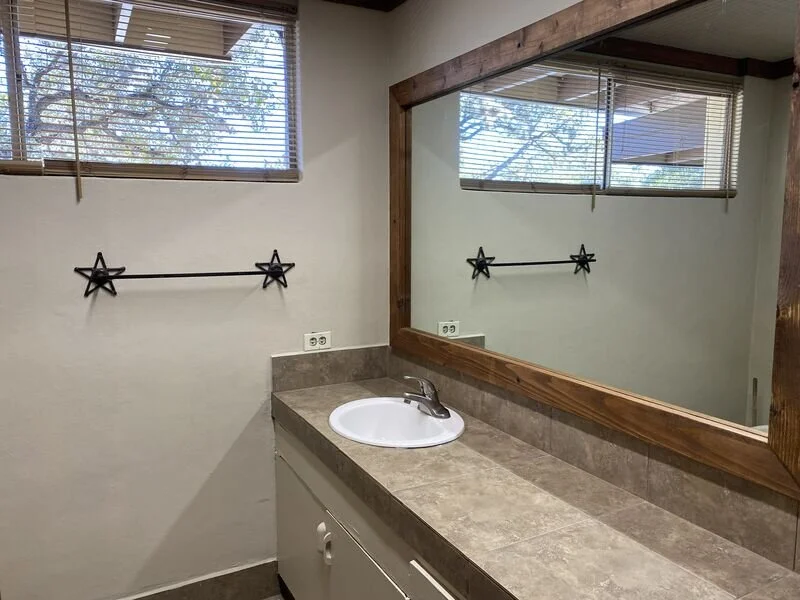 Cabin 24 Restroom.jpeg