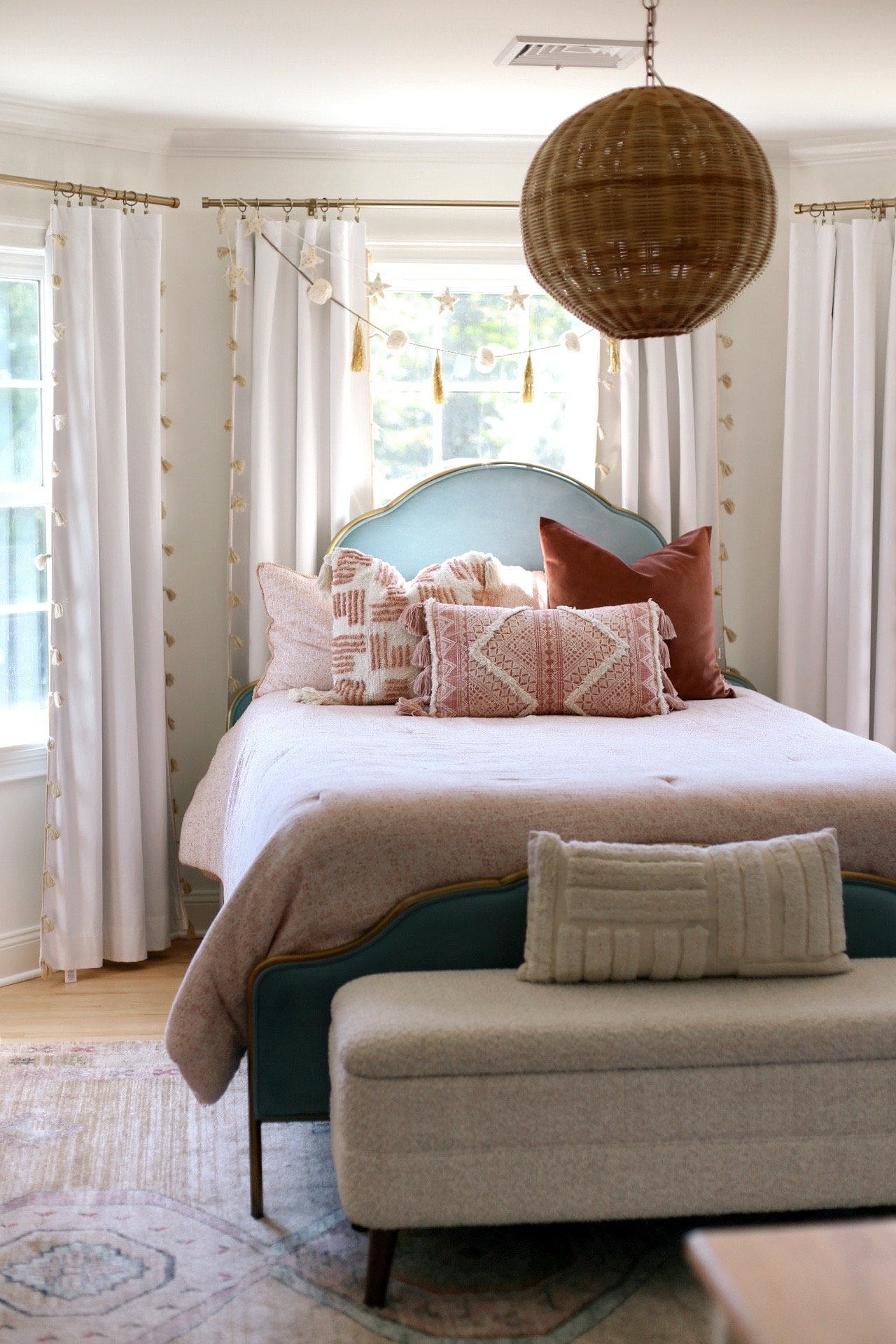 boho_tween_bedroom_1.jpg