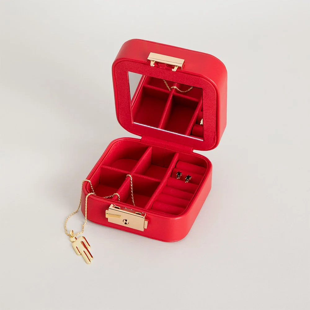 BE_JewelryBox_Detail.jpg