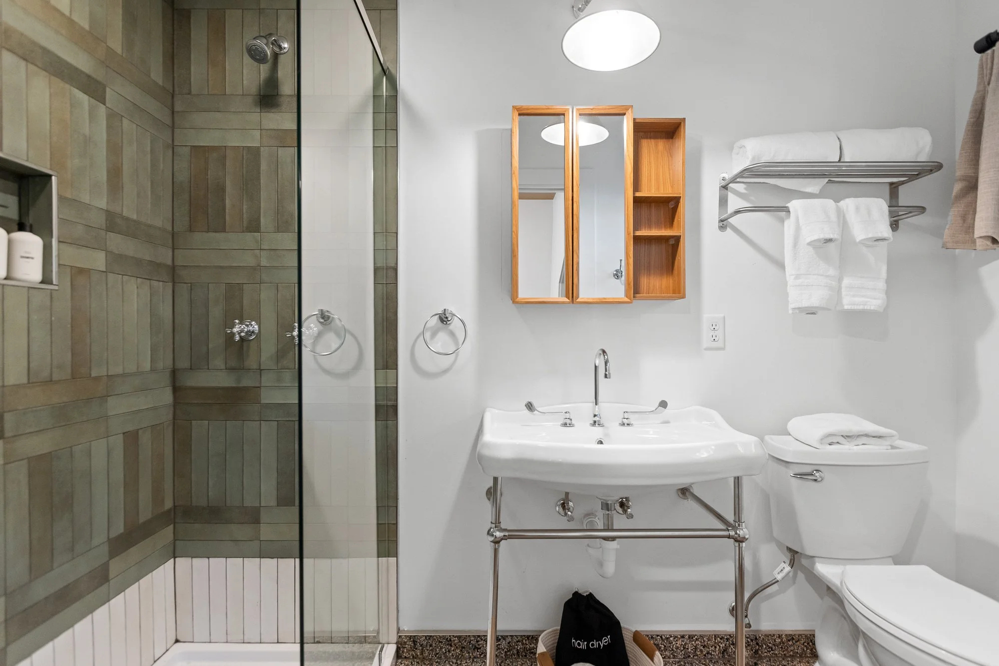 994a4db5-4e2d-42af-b9f2-48a99551f8c4.jpg (Copy)