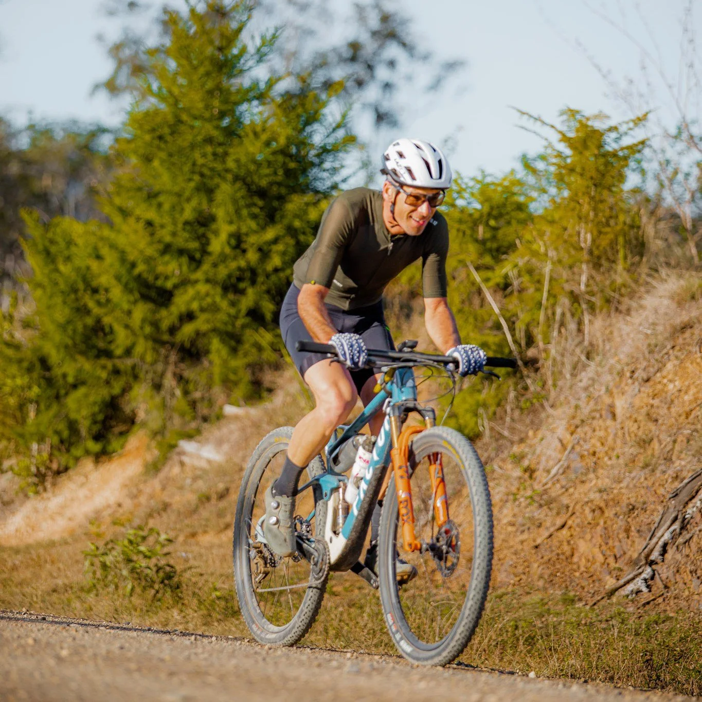 Mike Blewitt testing a new Factor XC &ndash; looks pretty sharp!

Early Bird Entries are open for the Sunday Creek Classic at www.sundaycreekclassic.cc

#insearchofgravel #gravel #gravelbike #sunshinecoasthinterland #sunshinecoast