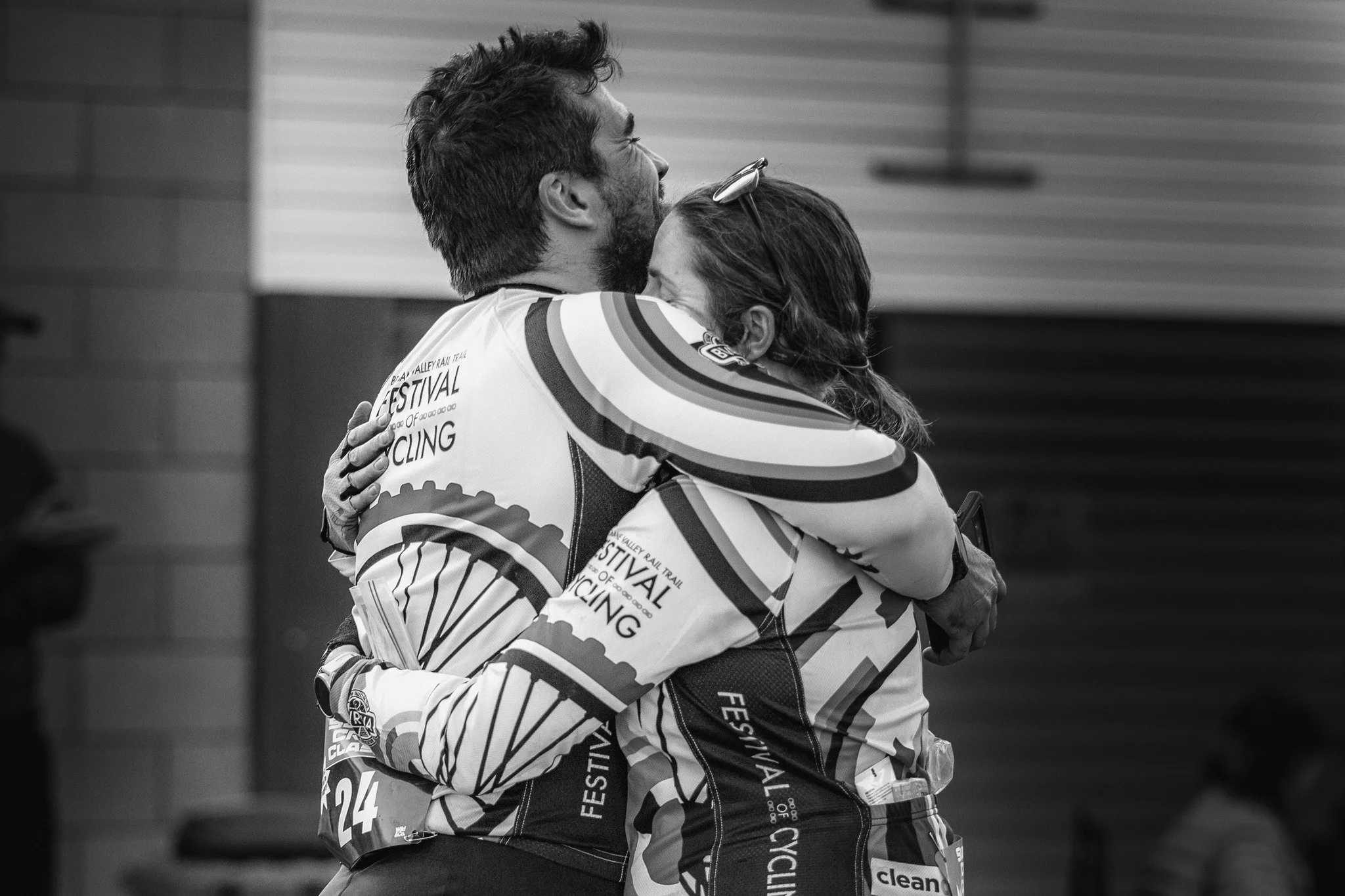 Just love this image. Nothing beats doing something really hard with your best mate!

#gravelgrinder #gravelbike #radavist #cyclingtips #cyclingphotos #sunshinecoast #kenilworth #gravelcycling #adventurecycling #mtbmarathon #crosscountrymtb