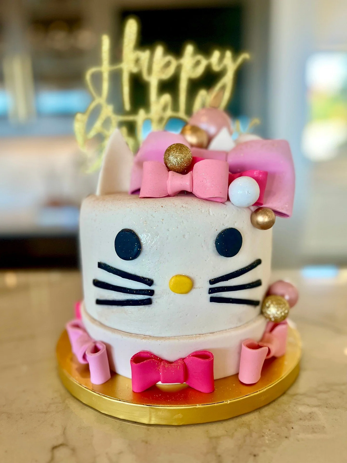 👋😻 (get what we did there😉)?! I think this cake is going to make the birthday! Thank you Ah-ha Cakes!

#fosterfete 
#celebrateeverything