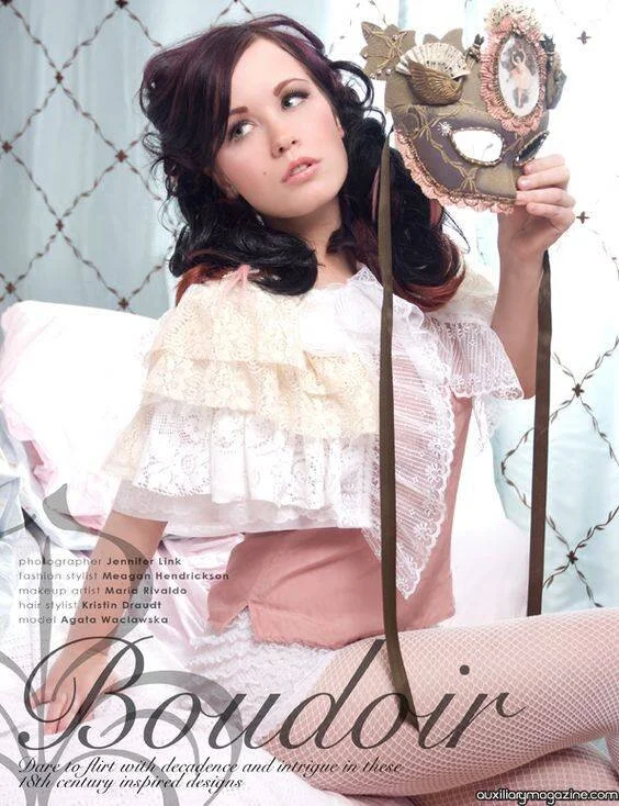 Auxiliary Magazine Editorial "Boudoir"
Photography by Jennifer Link
Fashion Stylist: Meagan Hendrickson
Makeup Artist: Maria Rivaldo
Hair Stylist: Kristin Draudt
Model: Agata Waclawska Auxiliary Magazine Editorial "Boudoir"
Photography by Jennifer Li