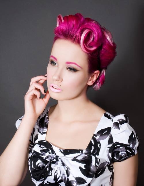 Auxiliary Magazine April 2012
Photography by Jennifer Link
MUA: Andrea Lossacco
Hair: Erin Moser
Model: Agata Waclawska