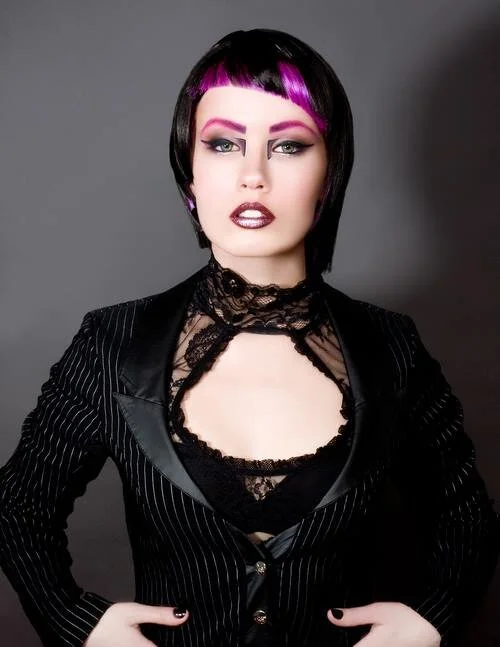 Auxiliary Magazine April 2012
Photography by Jennifer Link
MUA: Andrea Lossacco
Hair: Erin Moser
Model: Agata Waclawska