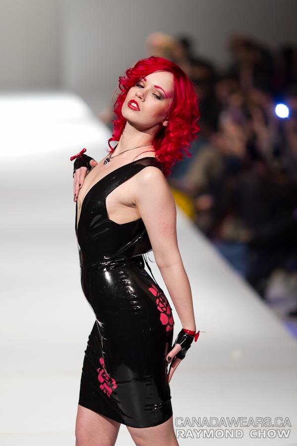 Agatka Waclawska Artifice Clothing Runway Toronto 10.jpg