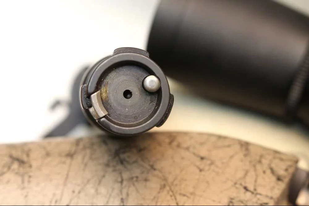 Weatherby Mk. V Ultra Lightweight 6.5X300 With Leupold Scope 27.jpeg