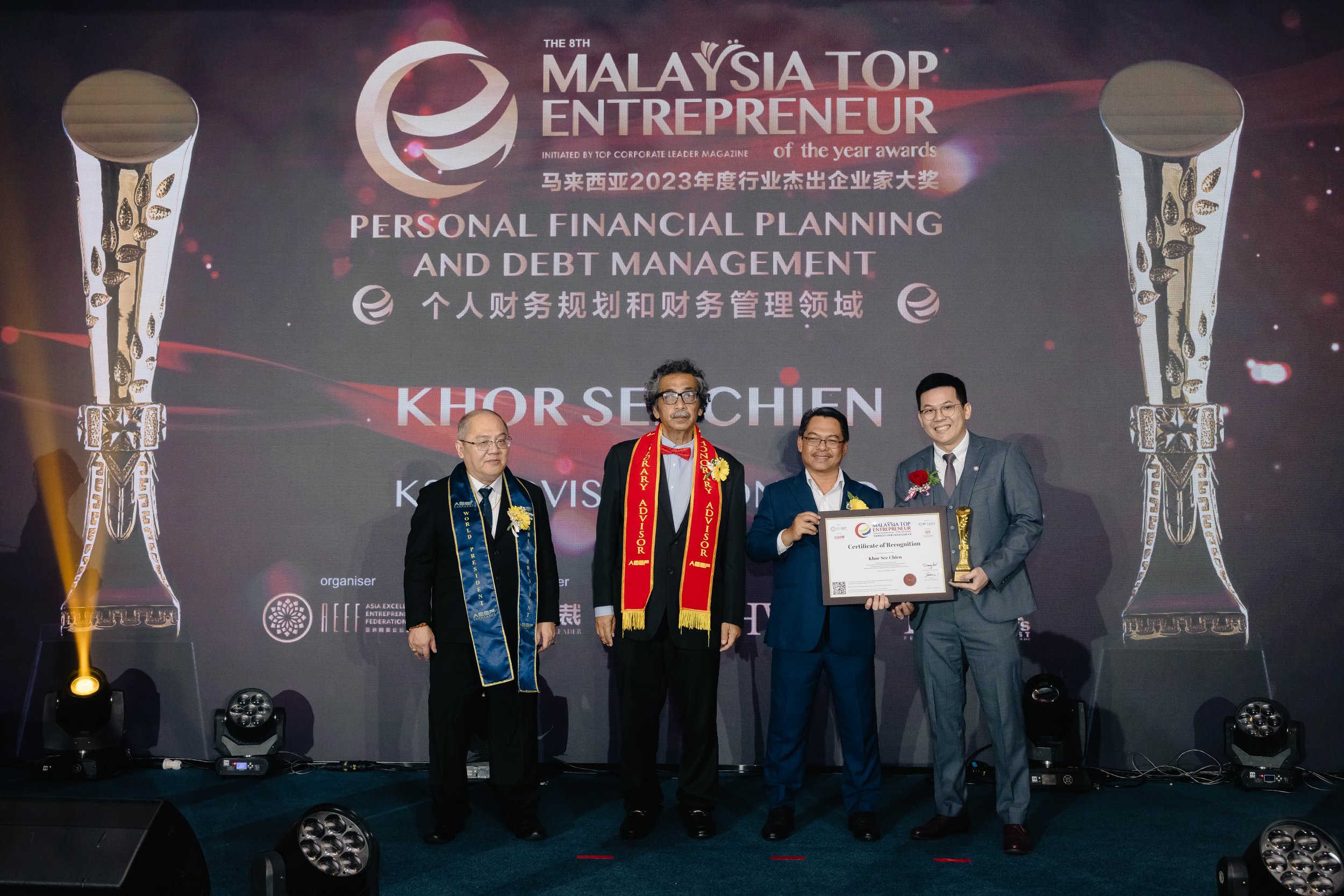 Malaysia-top-entrepreneur-of-the-year-award-1118.jpg