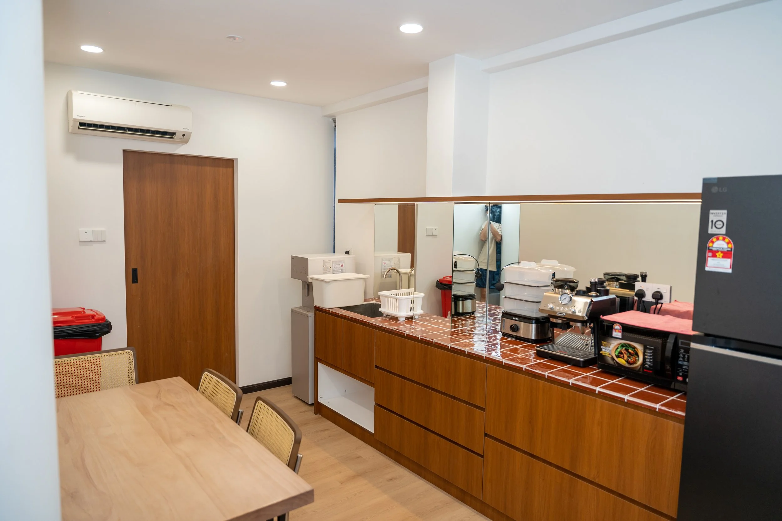 Dining Area Side View.jpg