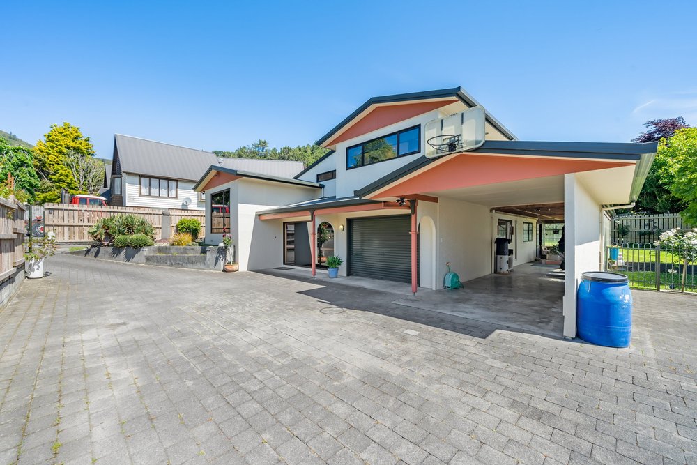 18 Kamahi Street — Team Ledger Real Estate | Harcourts | Hutt Valley