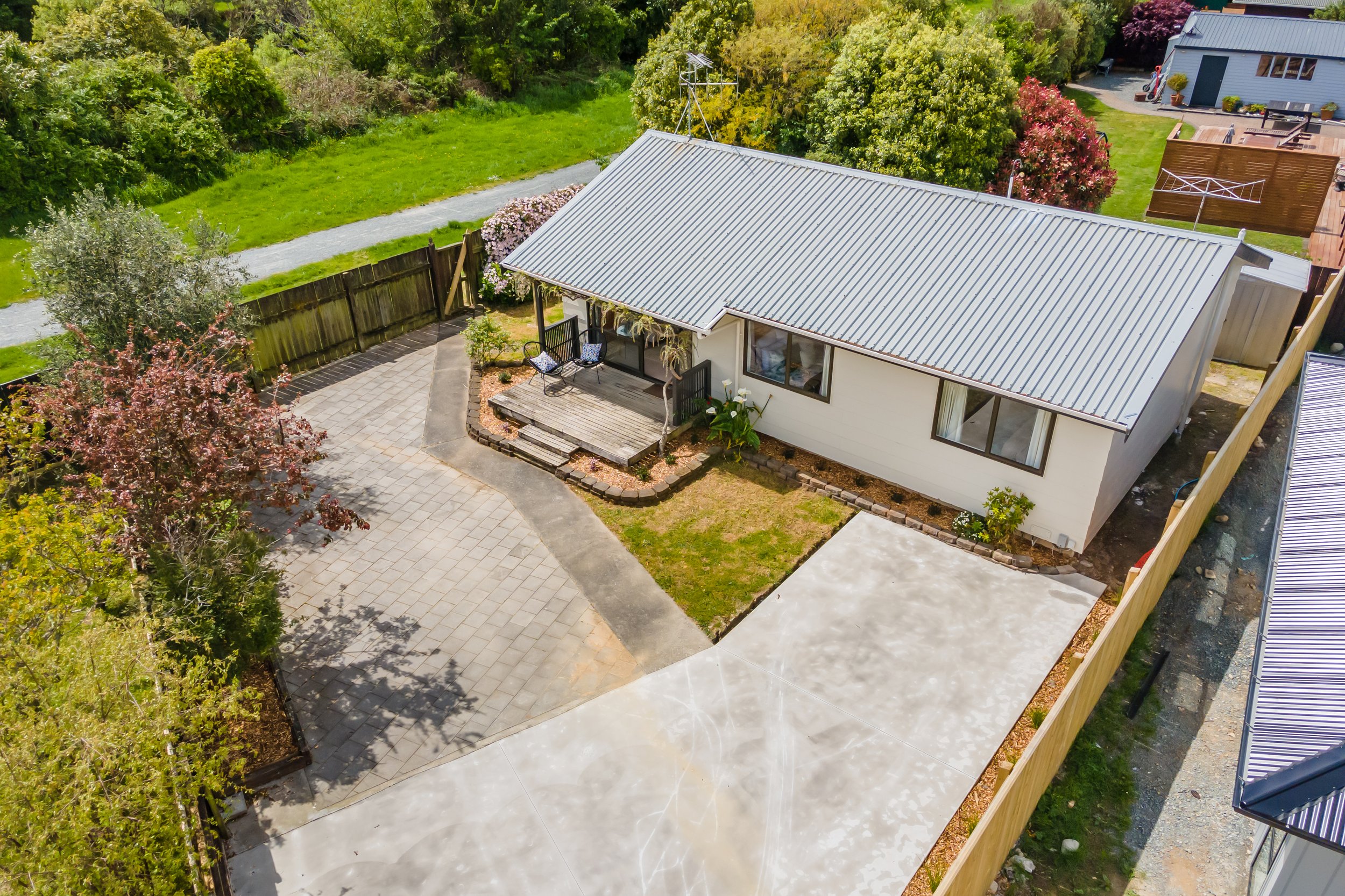 33b Gemstone Drive — Team Ledger