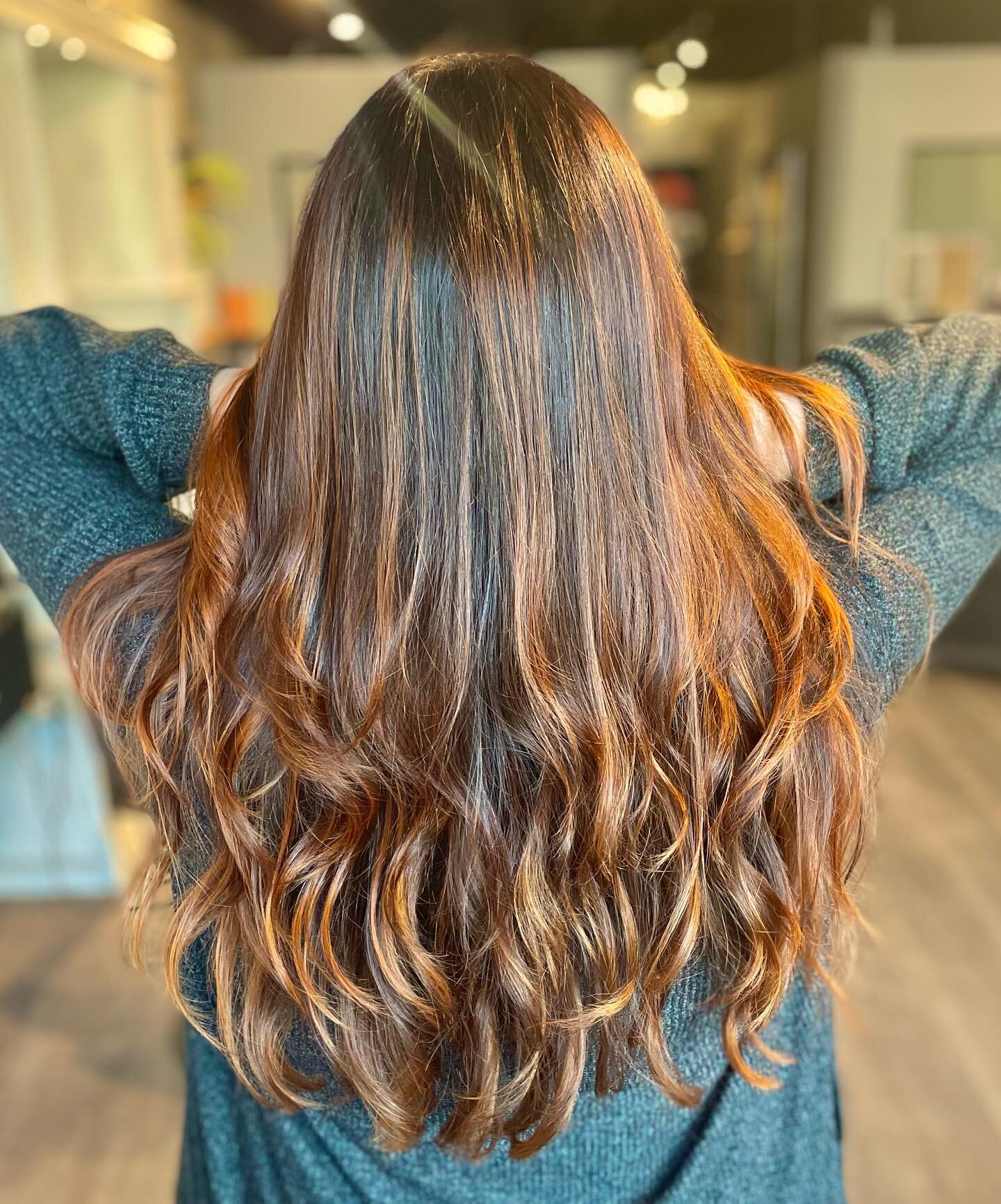 Copper brunette dimensions by @d.raineged.hair thanks for visiting us Dawn. We love having new guests in our chair