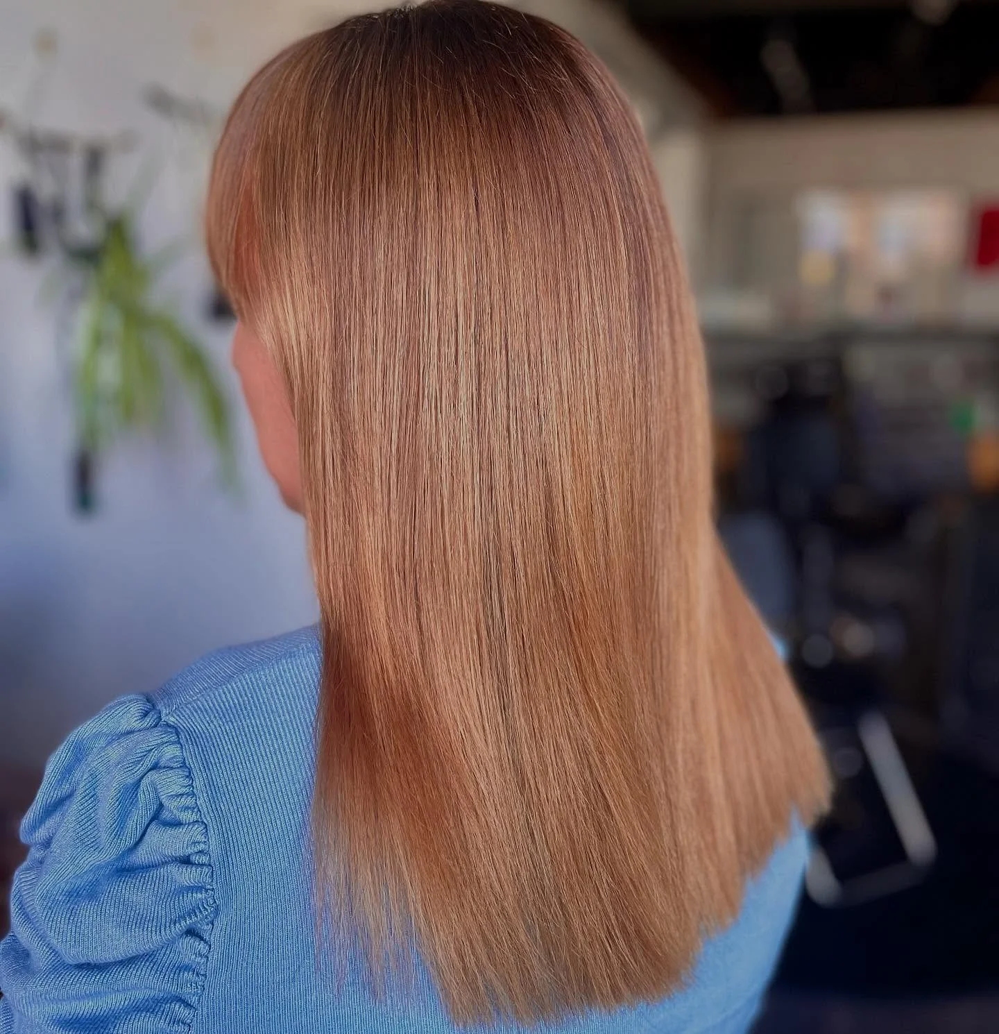 Blushing for this tone! 
@evopro @evohair 
#bestinhue2025
Relighted with a balayage paint 
Root: 
HueVerse permanent creme colour 
8.34 + 6.5vol 
Melted into liquid acid Demi-permanent 
15g 9.57 
20g 9.47
1g red intensifier 
6.5 vol liquid