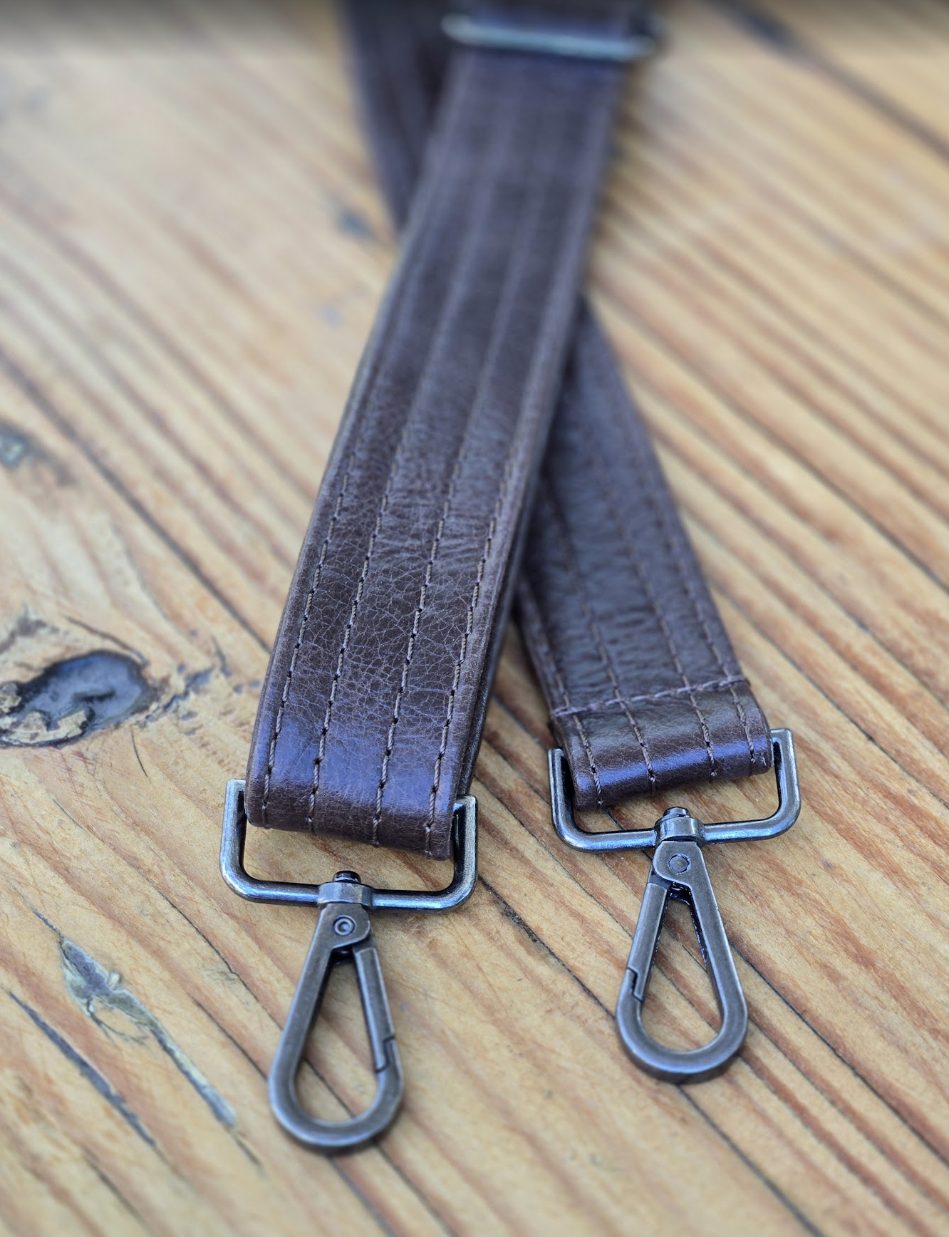 Hickory Espresso Cow Crossbody 1.25 x 44 (AS)