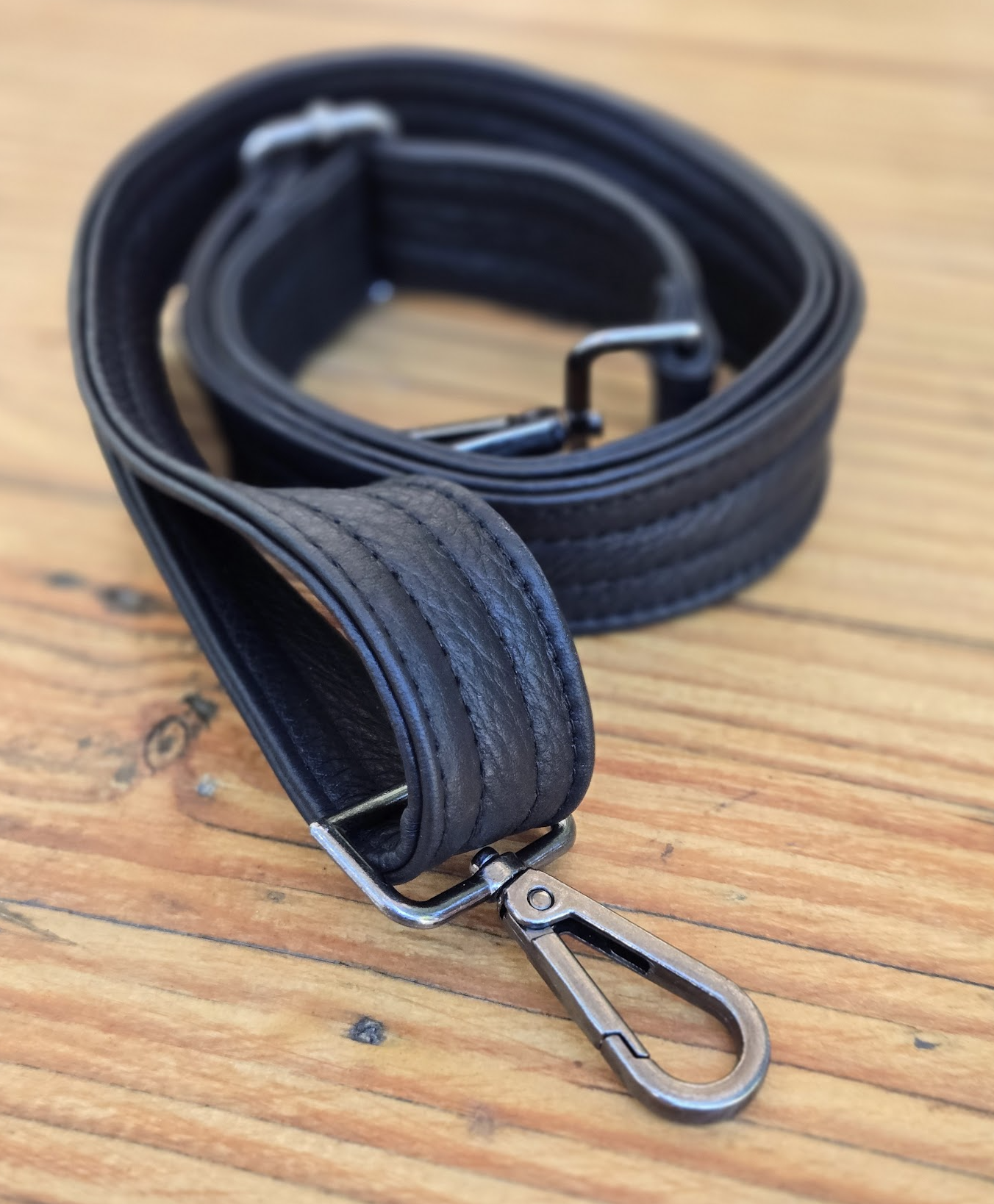 Black Buttery Cow Crossbody 1.25 x 48 (AS)