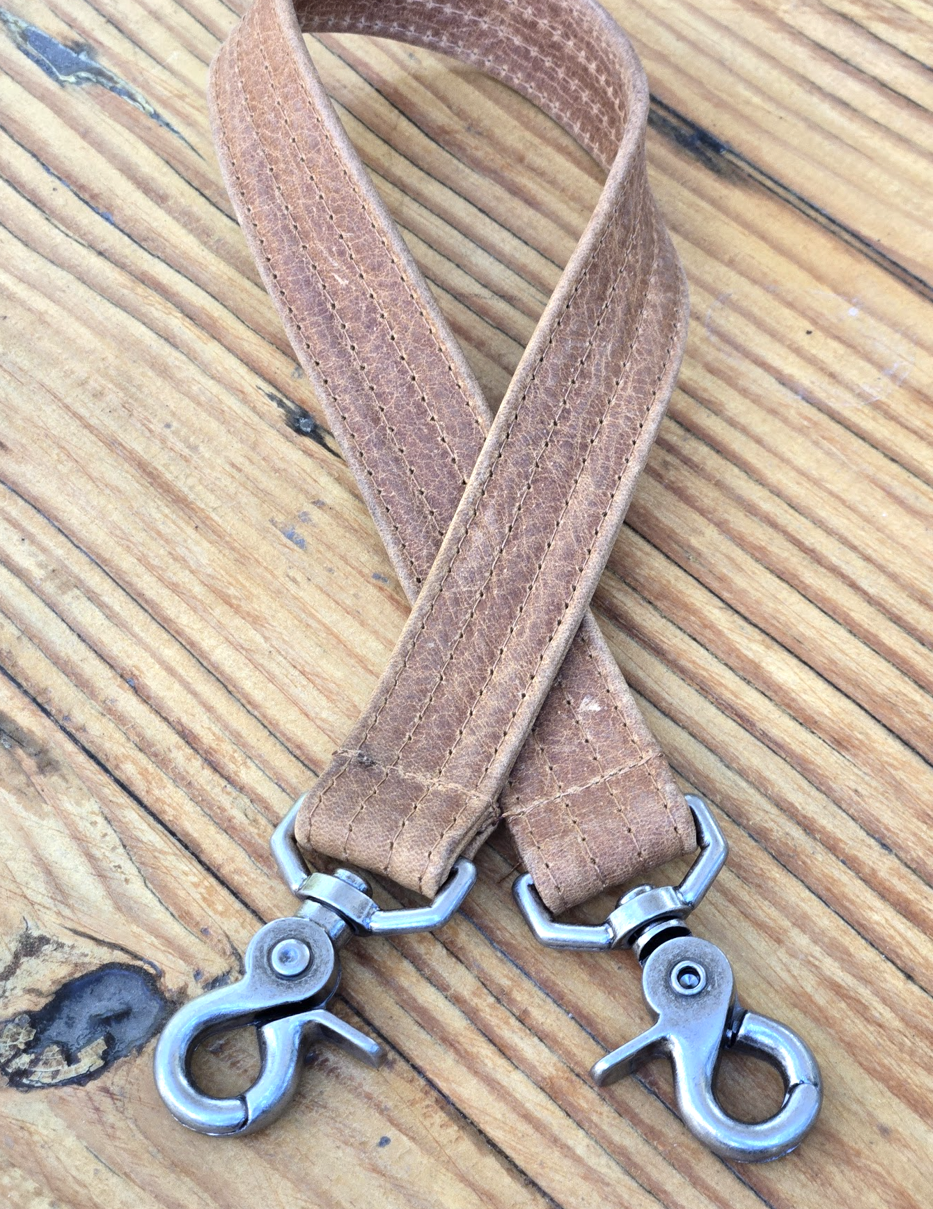 Tan Smokey  Crossbody 1 x 23 (AS)