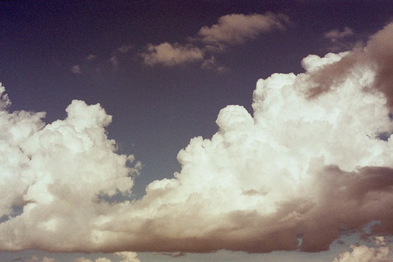 13 clouds - 061217 (16) low-res.jpg