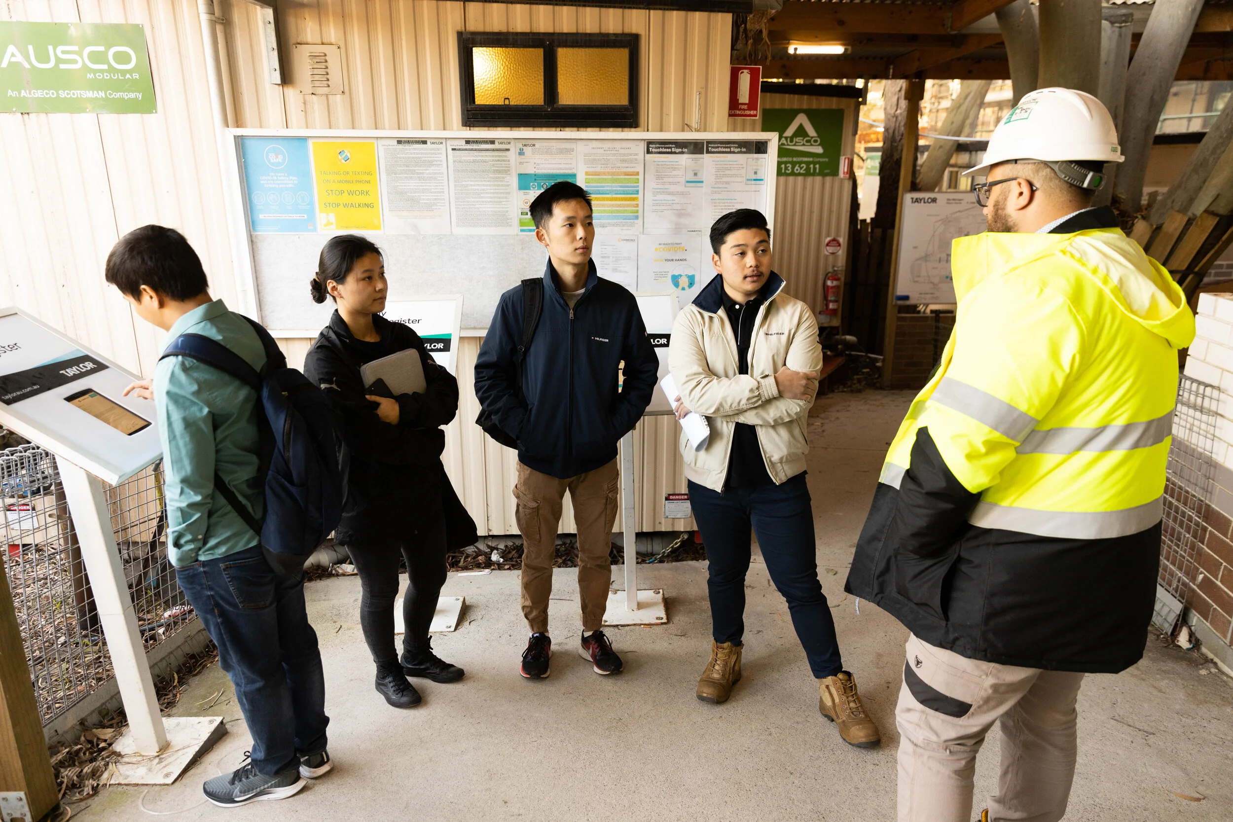 TAYLOR GRADUATES NORMANHURST-6.jpg