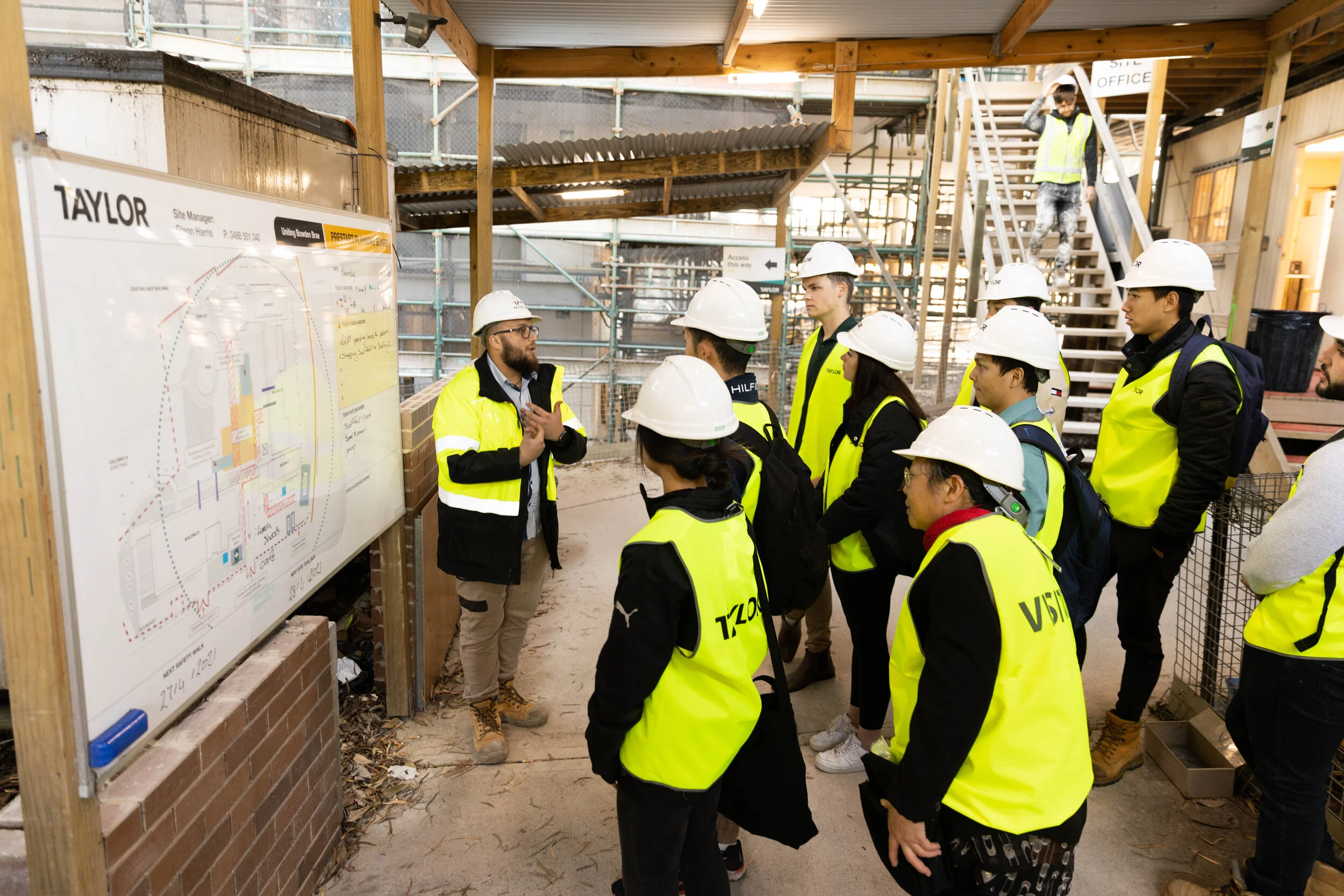 TAYLOR GRADUATES NORMANHURST-26.jpg