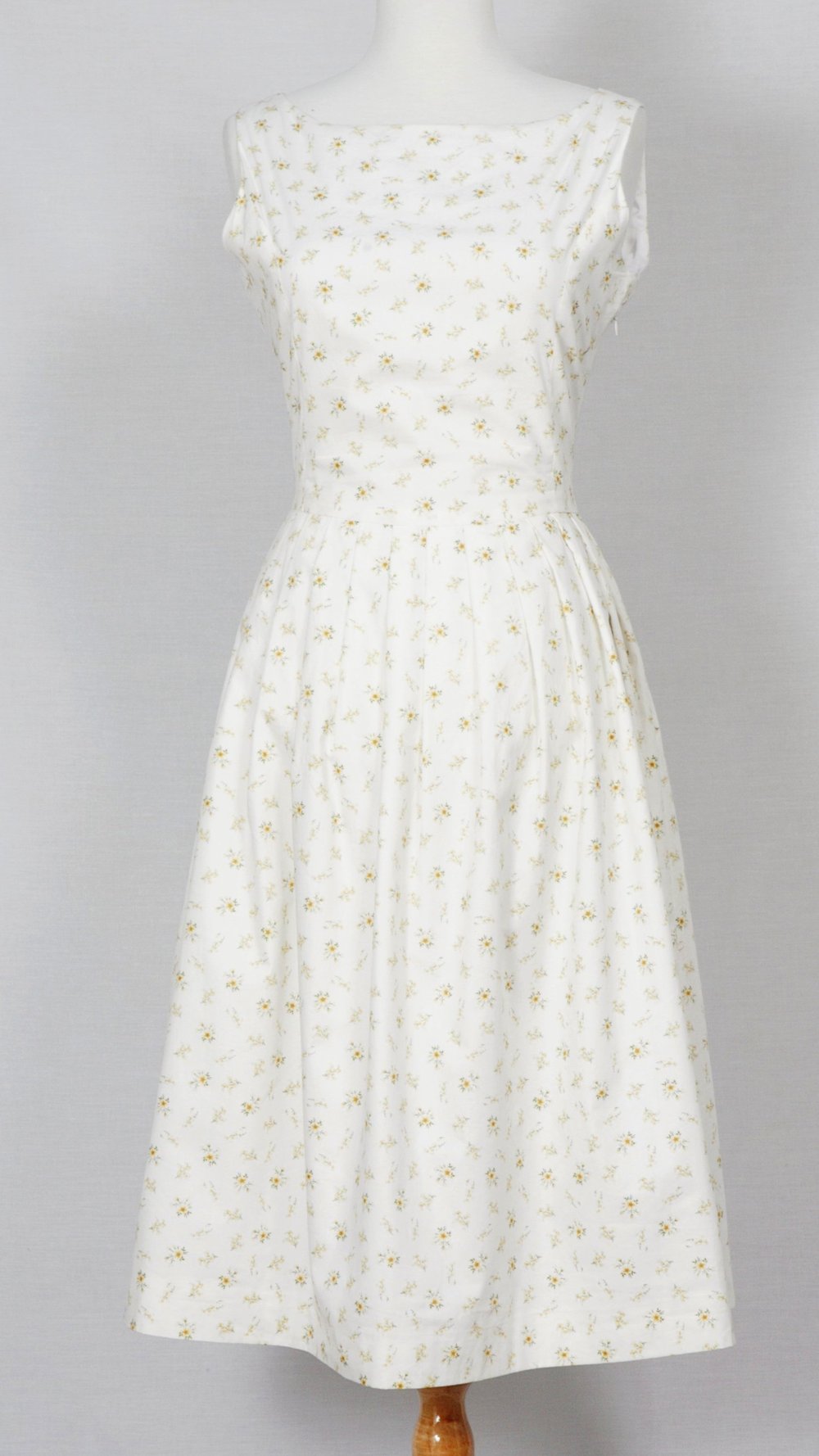 white cocktail dress Off-Shoulder Short Party Dress with Sweetheart Bodice White / XSmall