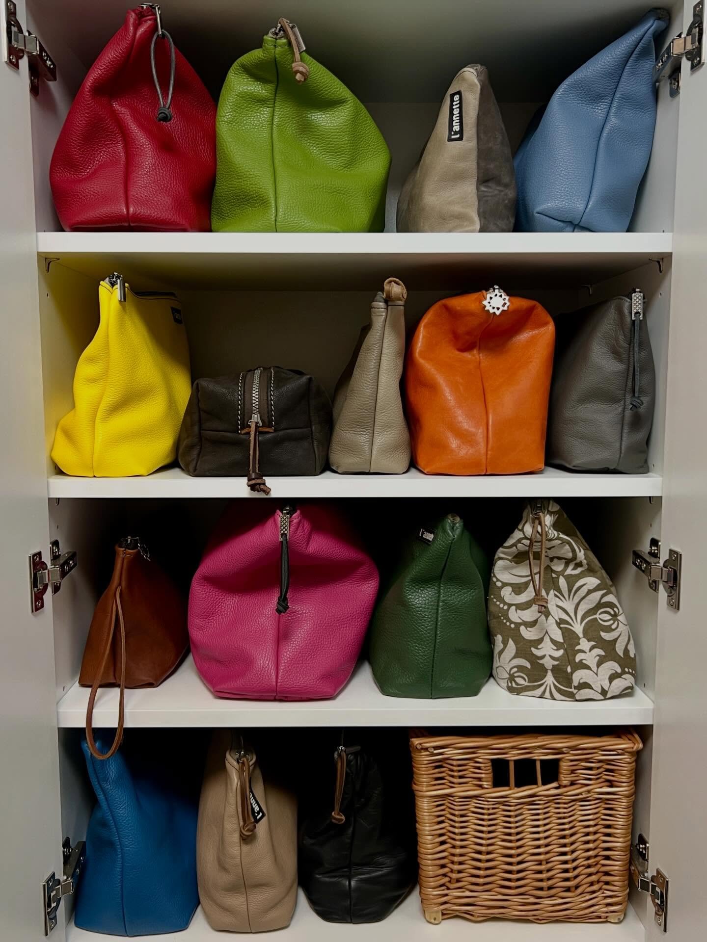 hol dir dein osternesterl aus leder!
🩷🩵🤎💛💜🩶❤️💙🧡🤍💚&hearts;️