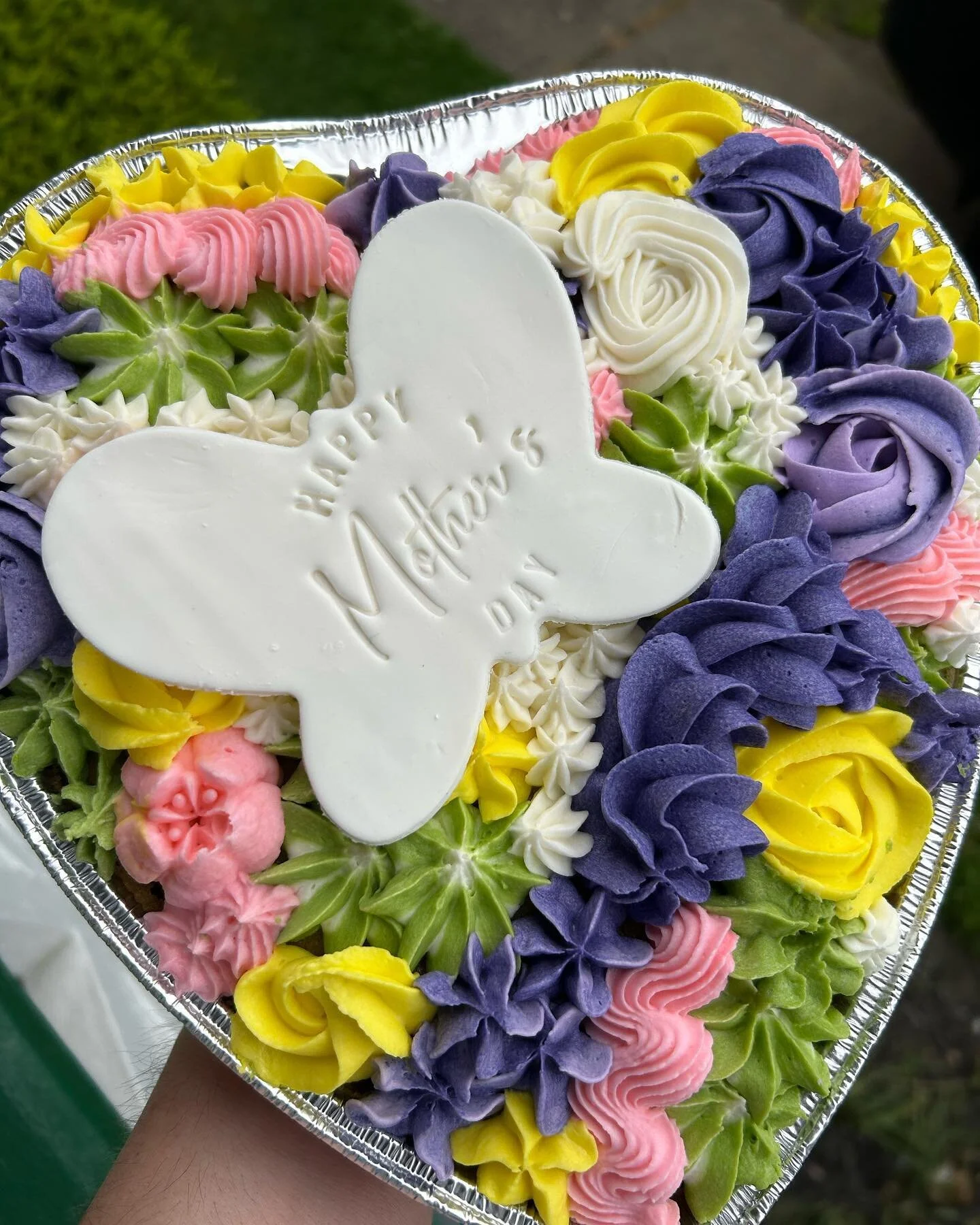 Happy Mother&rsquo;s Day!

This momma is taking the day OFF! Special thanks for my hard working staff who made all of your treats this week and served you on the porch yesterday. I couldn&rsquo;t do it without them. 

#adopteddaughters 
@bella.vogel7