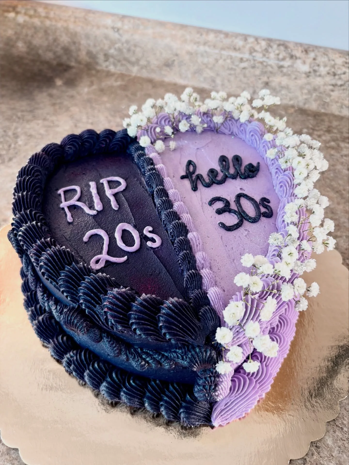 .
Our custom cakes are L💜VELY. 

Cake artist: @jillybell05 

#rip20shello30s 
#dessertdelivery 
#tfpbs 
#thefrontporchbakeshop 
#fromourporchtoyours