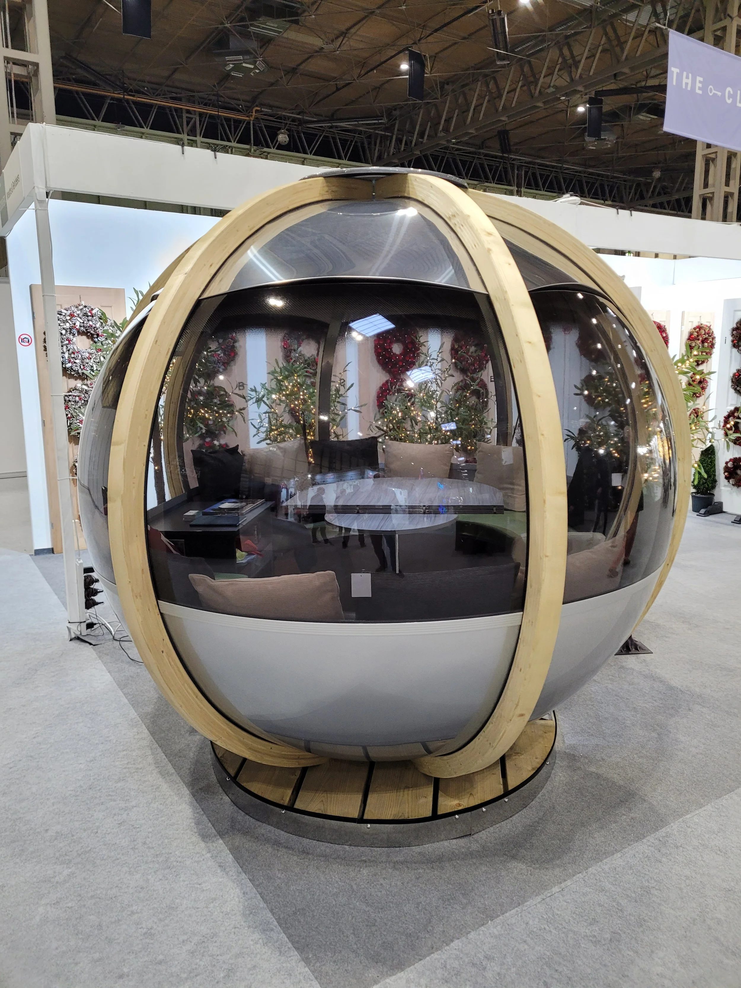 OUR PRODUCTS — Wreaths 'n Reindeers Ltd