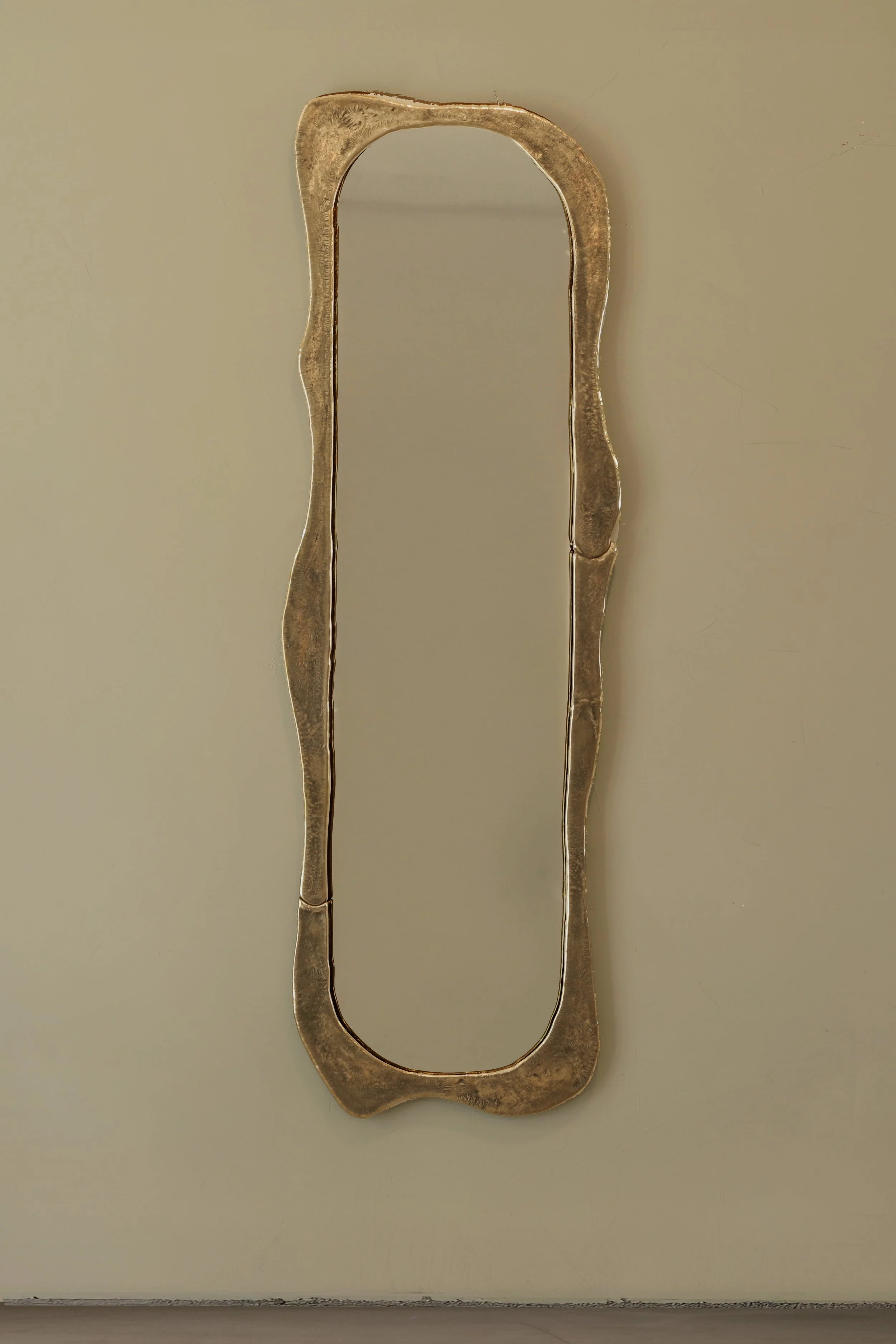 2025.8.4 - Tall wall mirror front.jpg