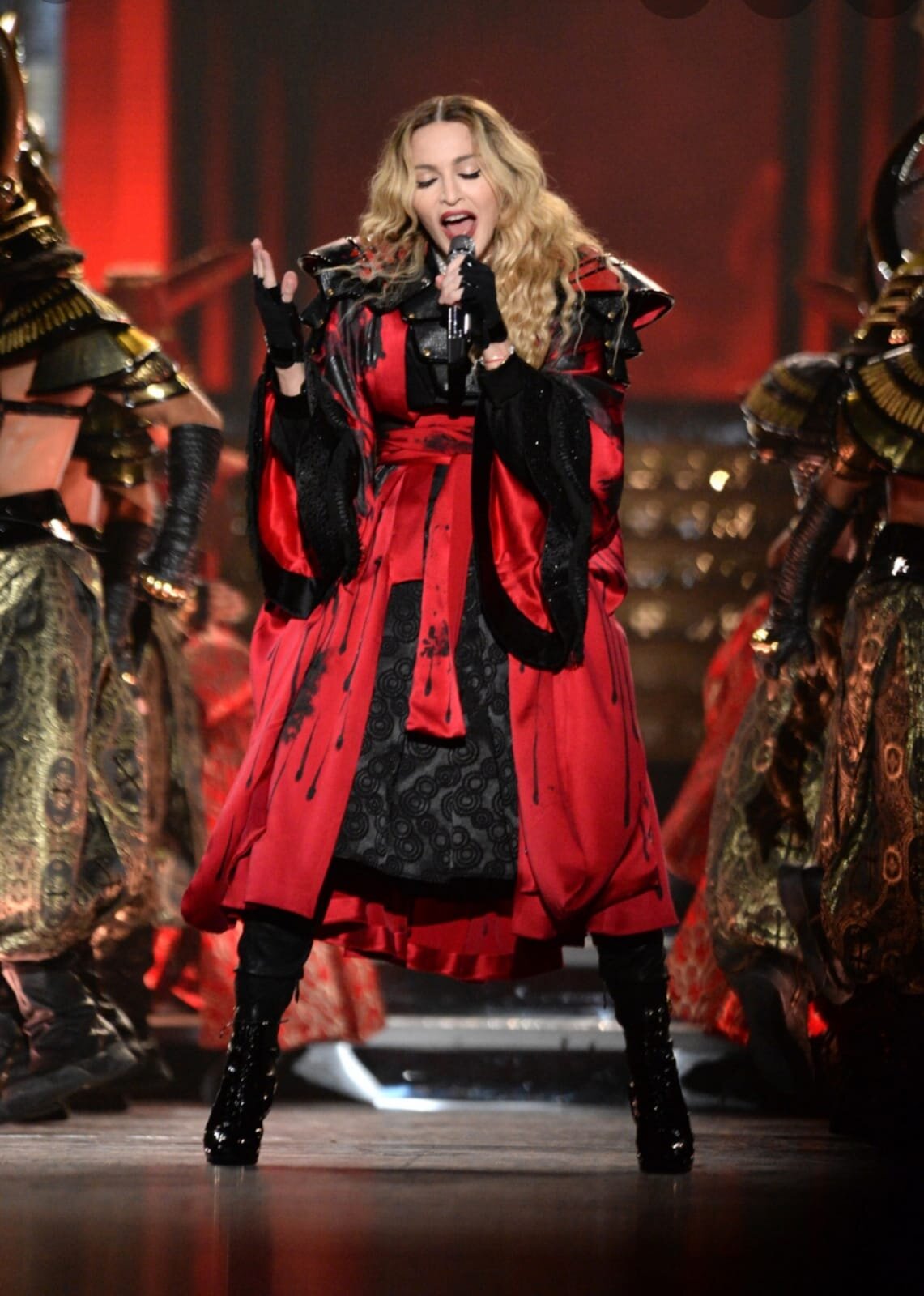 Rebel Heart Tour (2015)