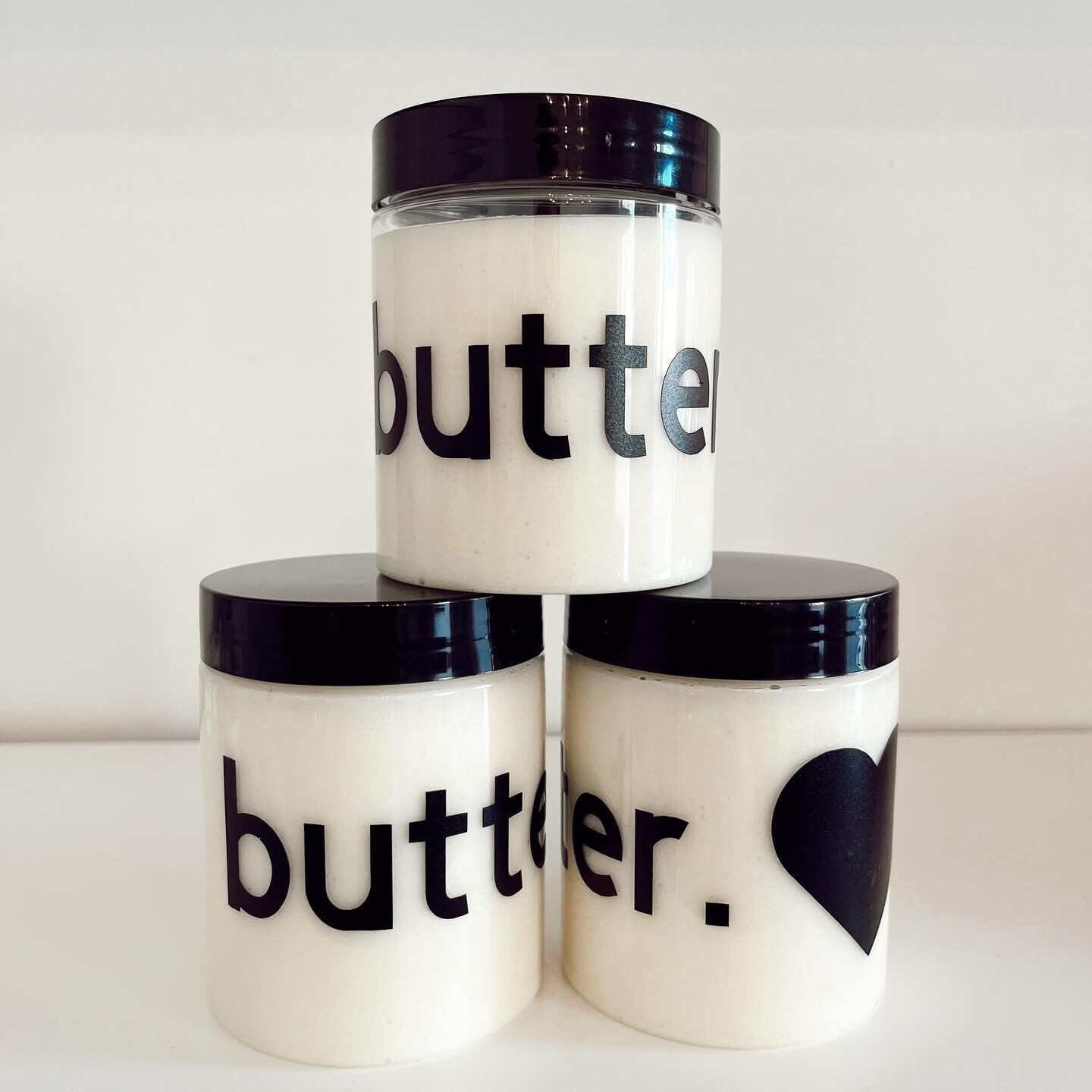 Body butters now available in shop and online. I re-formulated an old fave and I&rsquo;m sooo happy with the outcome. The texture is like softened butter and the smell is like freshly baked pie✨

✨I&rsquo;ve added lemon, bergamot, sweet orange and va