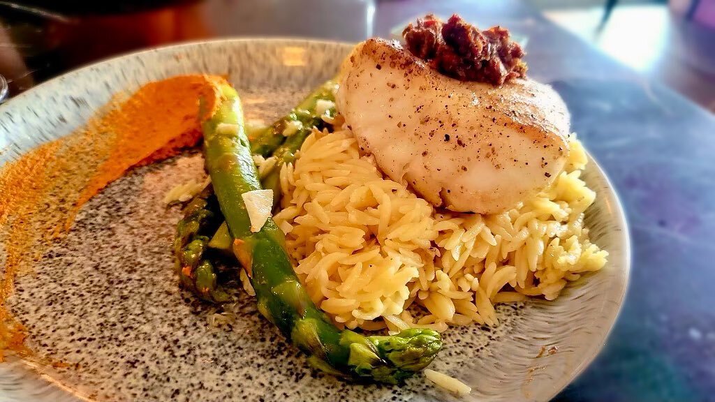 ~Fresh Catch~

Pan Seared Golden Tile with a Garlic Parmesan Orzo, Asparagus and Romesco Sauce. 
&bull;
&bull;
#pompanogrill #pg #cocoabeach #floridaseafood  #freshfish #finedining #cocoabeachflorida #cocoabeachfoodie #foodie