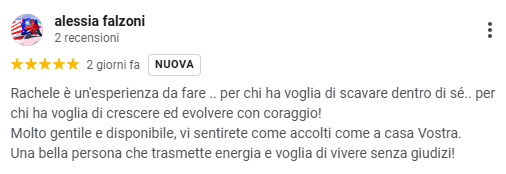 Recensione positiva di Alessia Falzoni su Rachele, descrivendola come una persona gentile e energica con un animo coraggioso.
